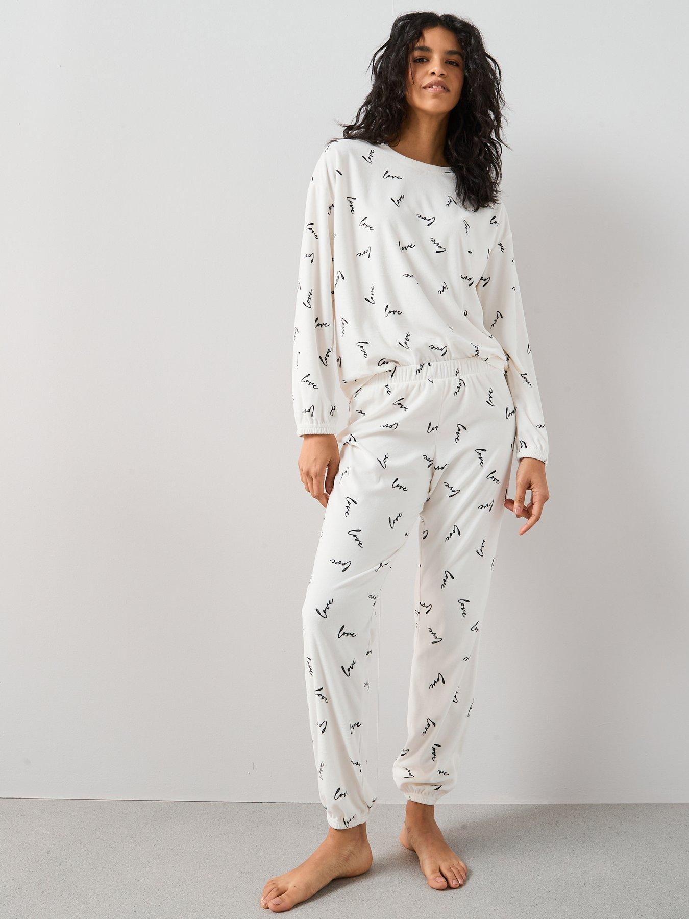 undefined Fleece Love Top And Jogger Loungewear - Cream - Cream