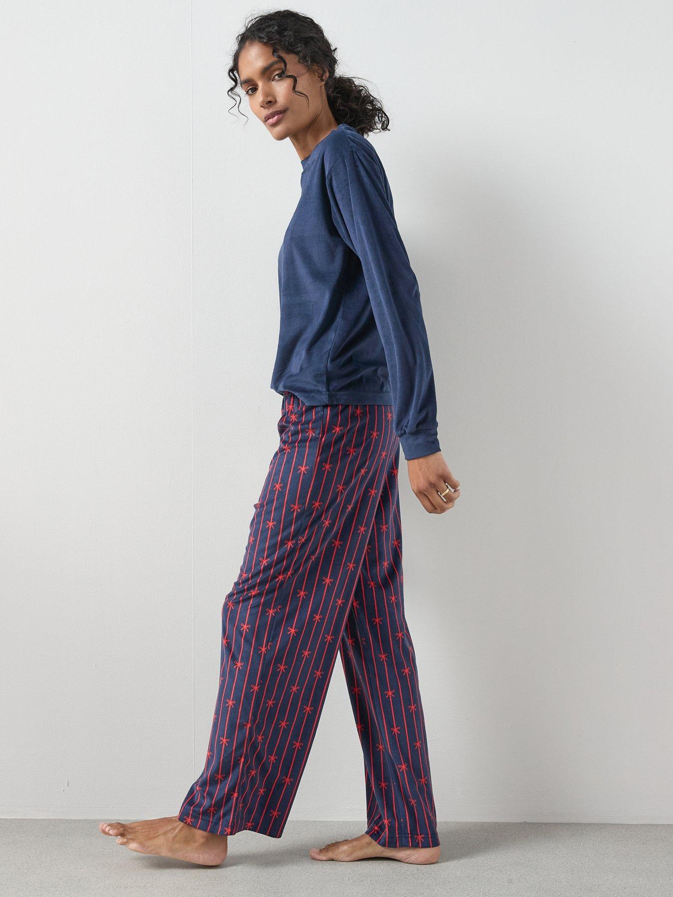 Image 5 of 6 of The Very Collection Flock Placement Baby Fleece Top And Ribbon Print Wide Leg Pj Set - Navy