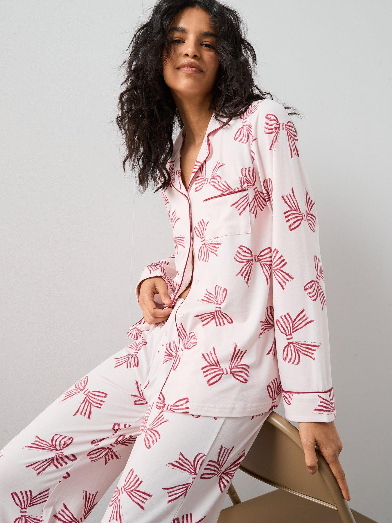 Image 5 of 5 of The Very Collection Bow Print Revere Pj Set - Pink