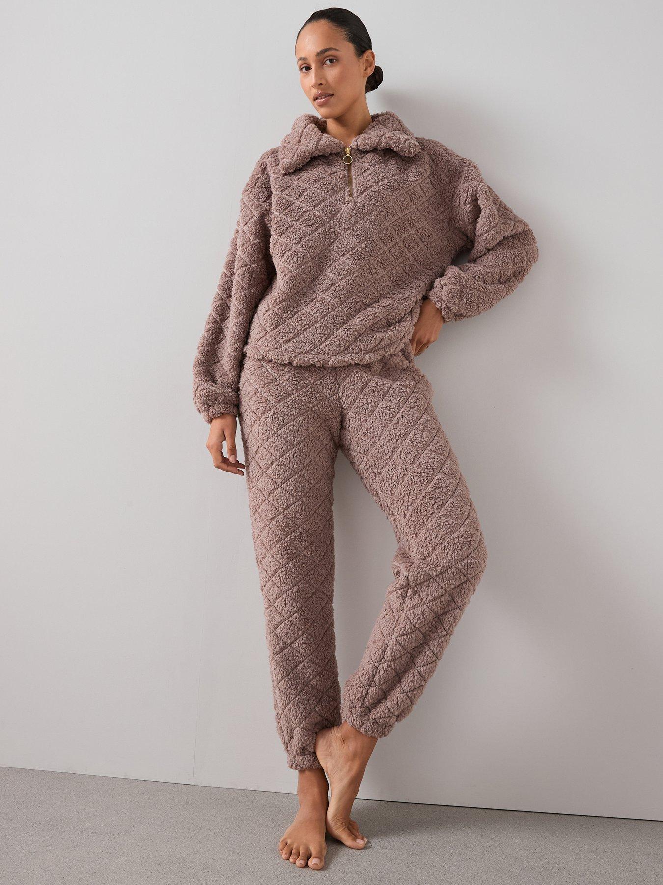 the-very-collection-embossed-borg-quilted-zip-collar-loungewear-set-brown