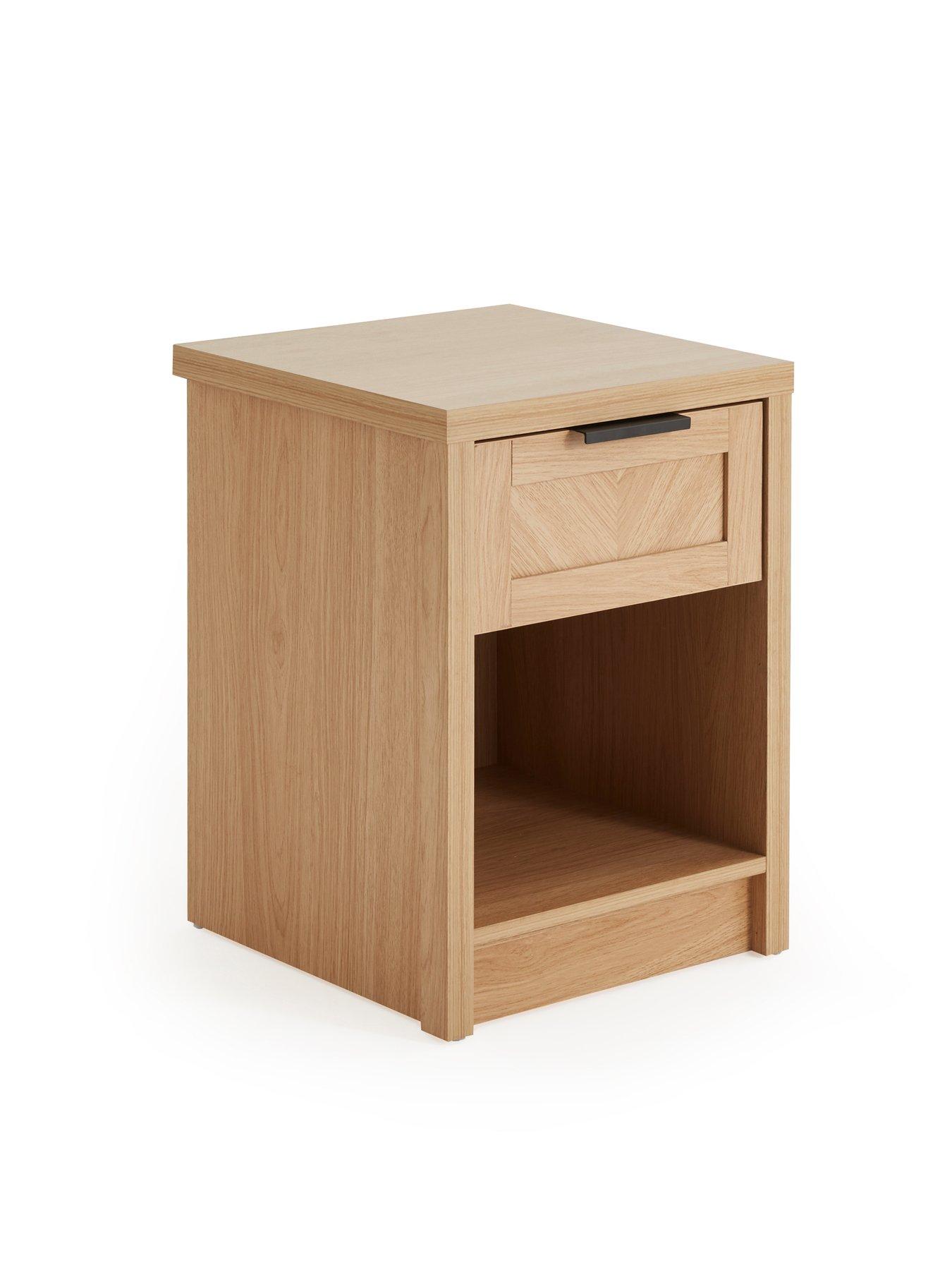  image of the-very-collection-chevry-side-table-oak