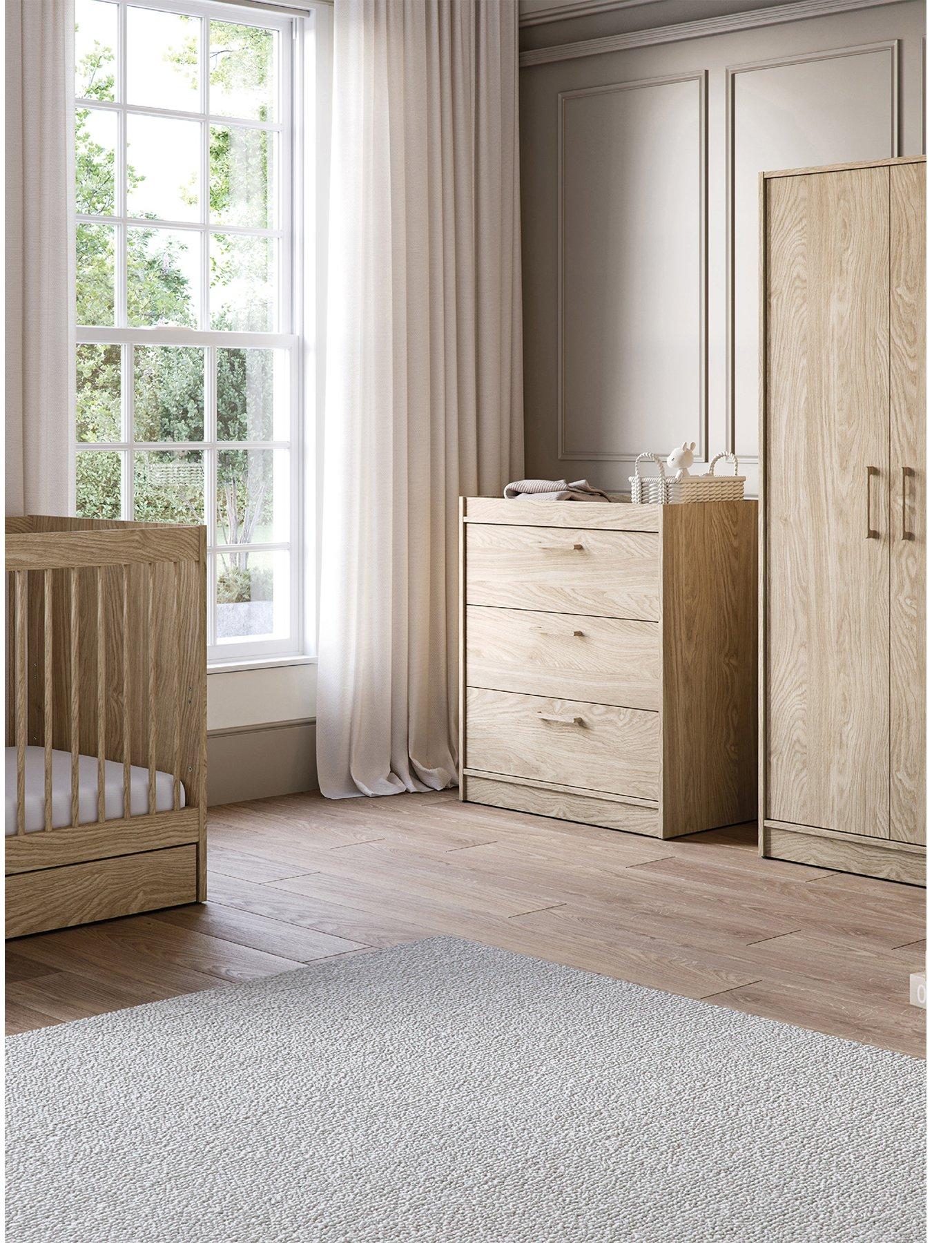 Silver Cross Geneva 4 piece set with Truefit Mattress