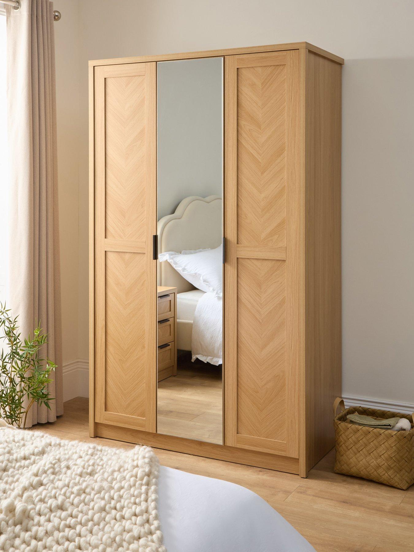The Very Collection Chevry 3 Door Mirrored Wardrobe - Oak