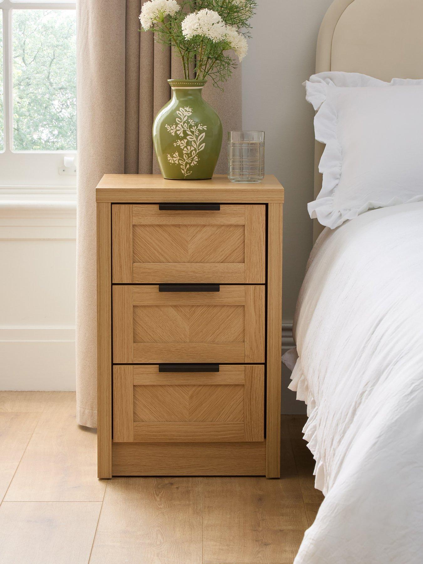 Very Home Chevry 3 Drawer Bedside Chest - Oak