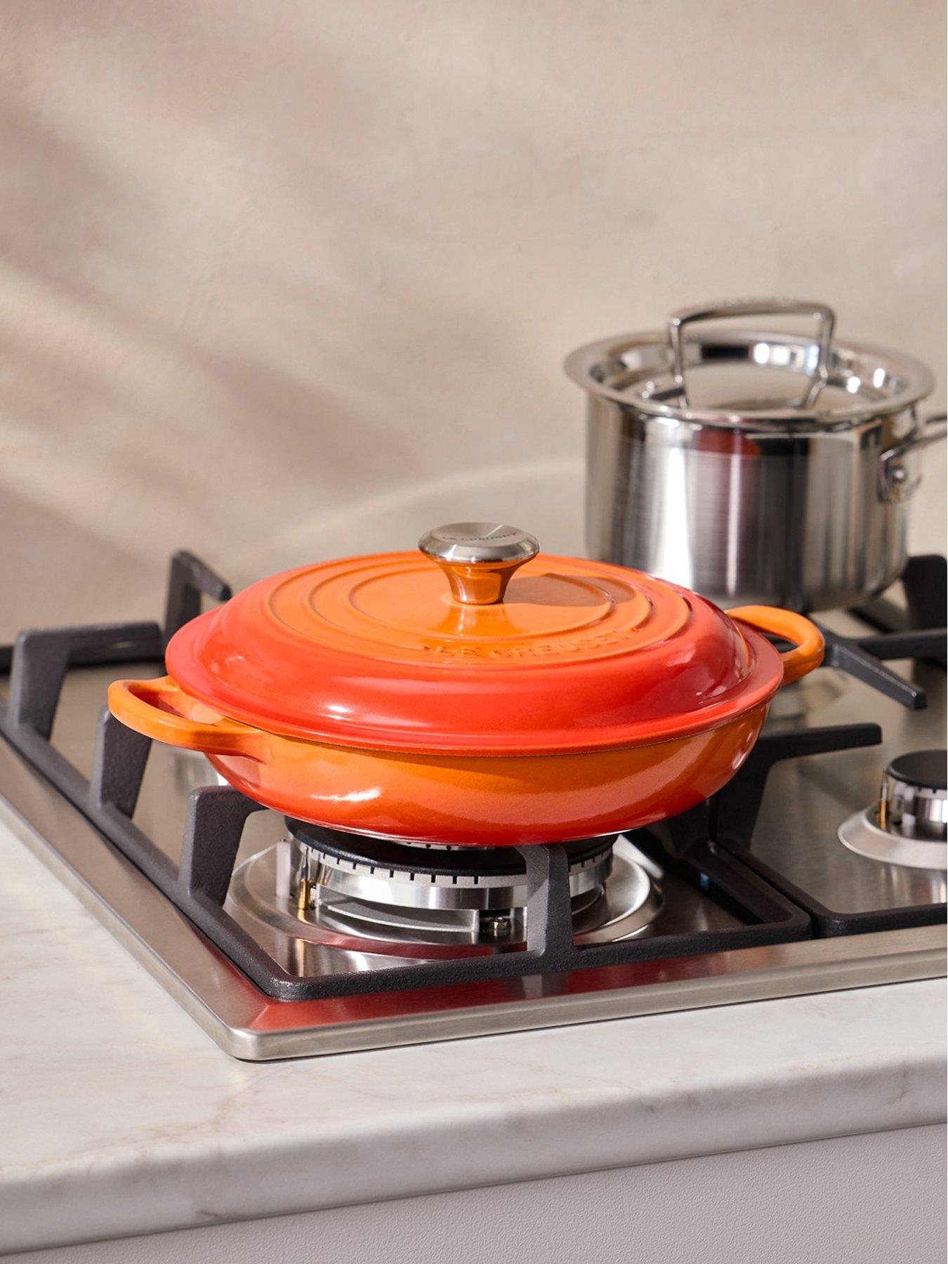 le-creuset-signature-22-cm-shallow-cast-iron-casserole-dish