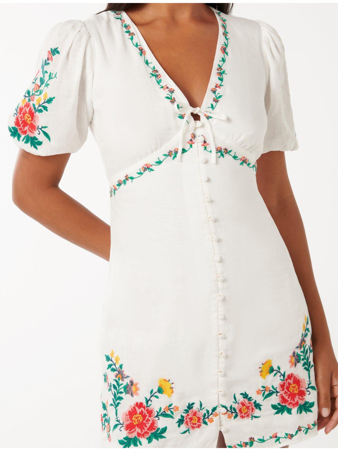 Image 4 of 5 of Forever New Veanne Embroidered Tea Mini - White