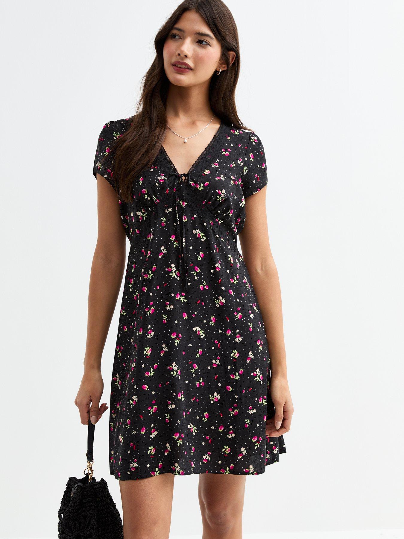 undefined Black Floral Print Lace Trim Mini Dress