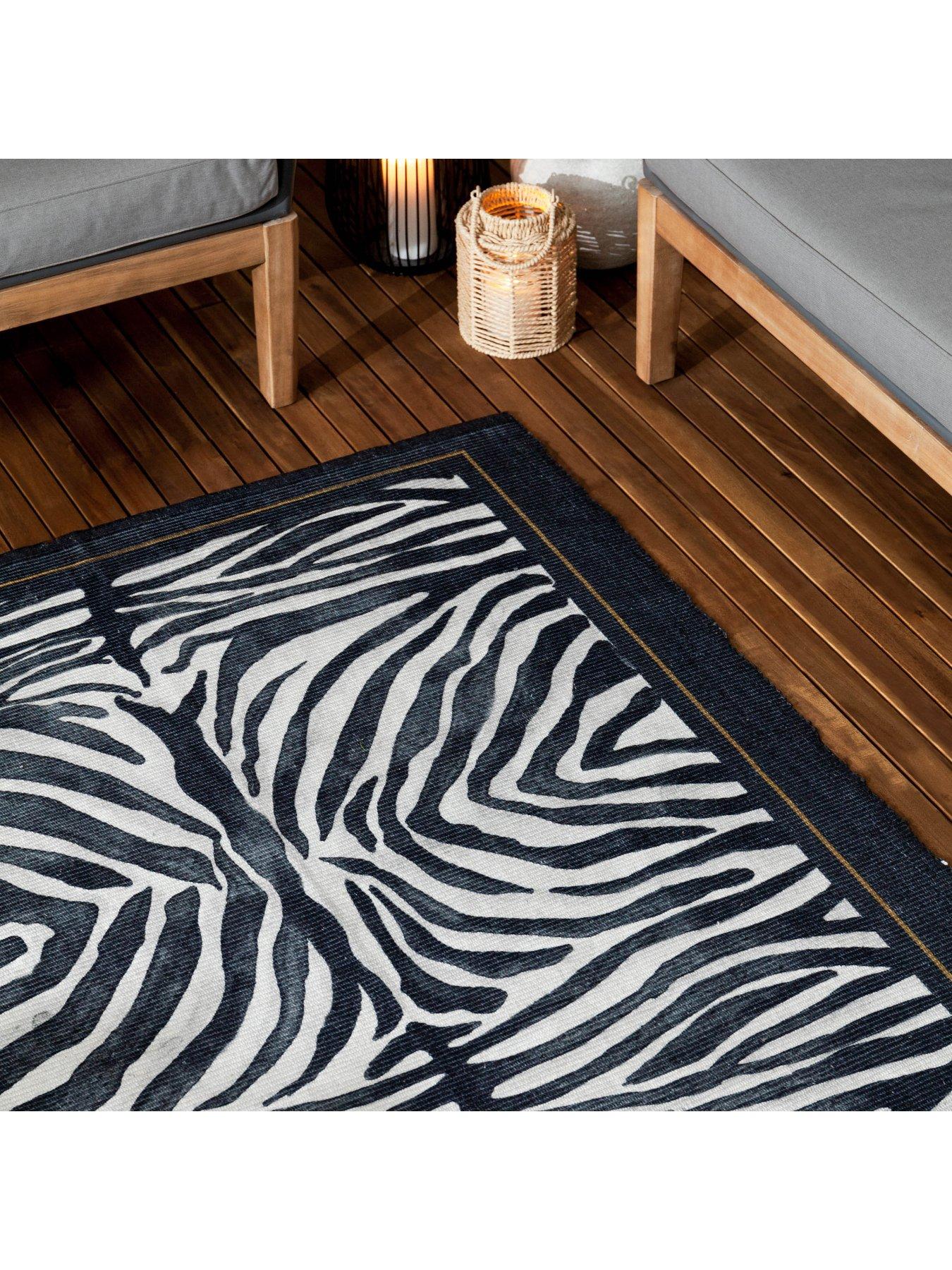  image of paoletti-leopardis-zebra-outdoor-rug-120x170