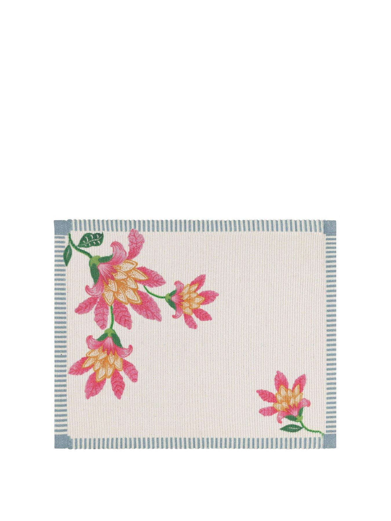 Image 2 of 5 of Furn Claudia Indoor/Outdoor Placemats &ndash; Set of 4