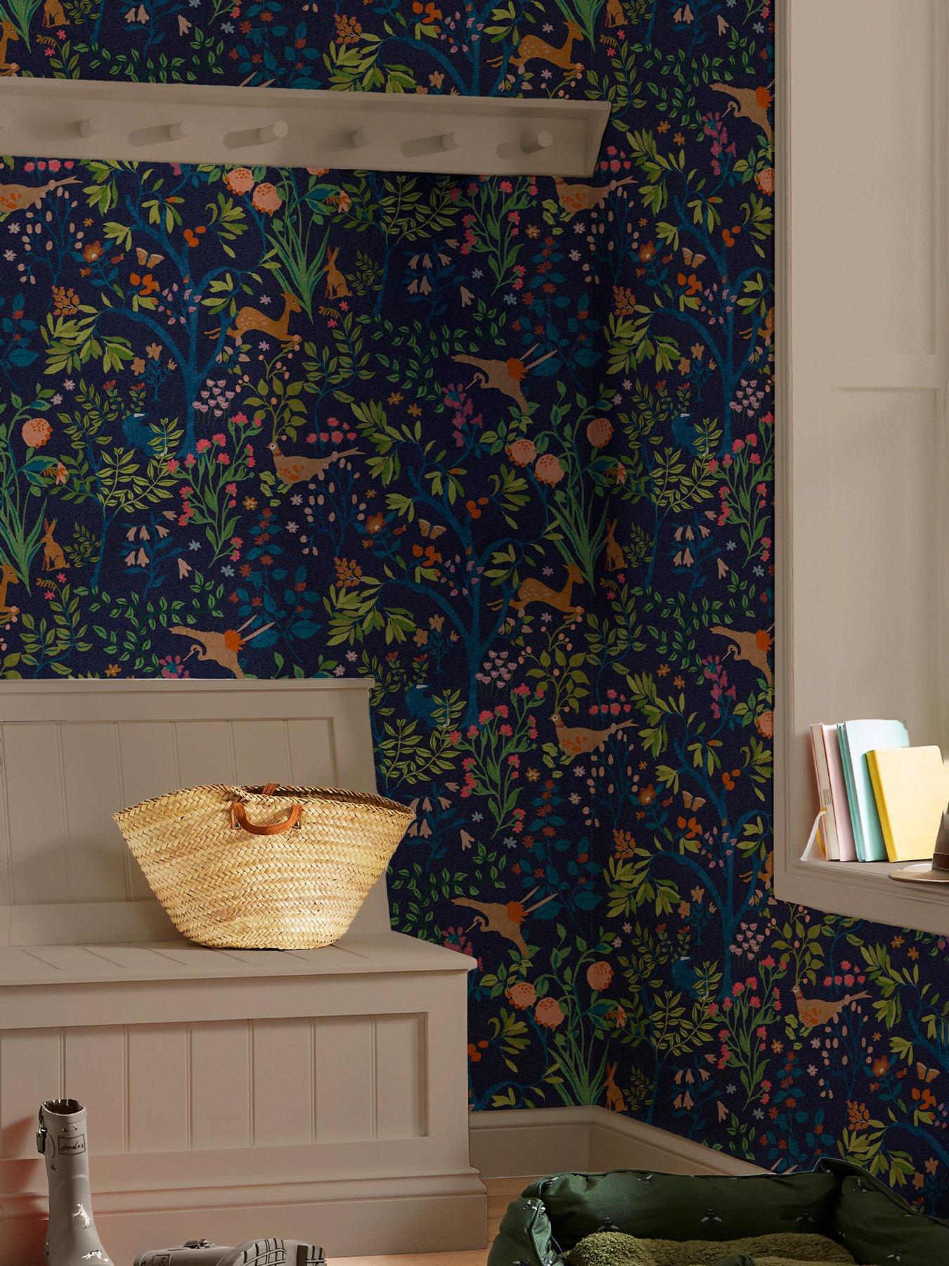 joules-enchanted-woodland-navy-wallpaper