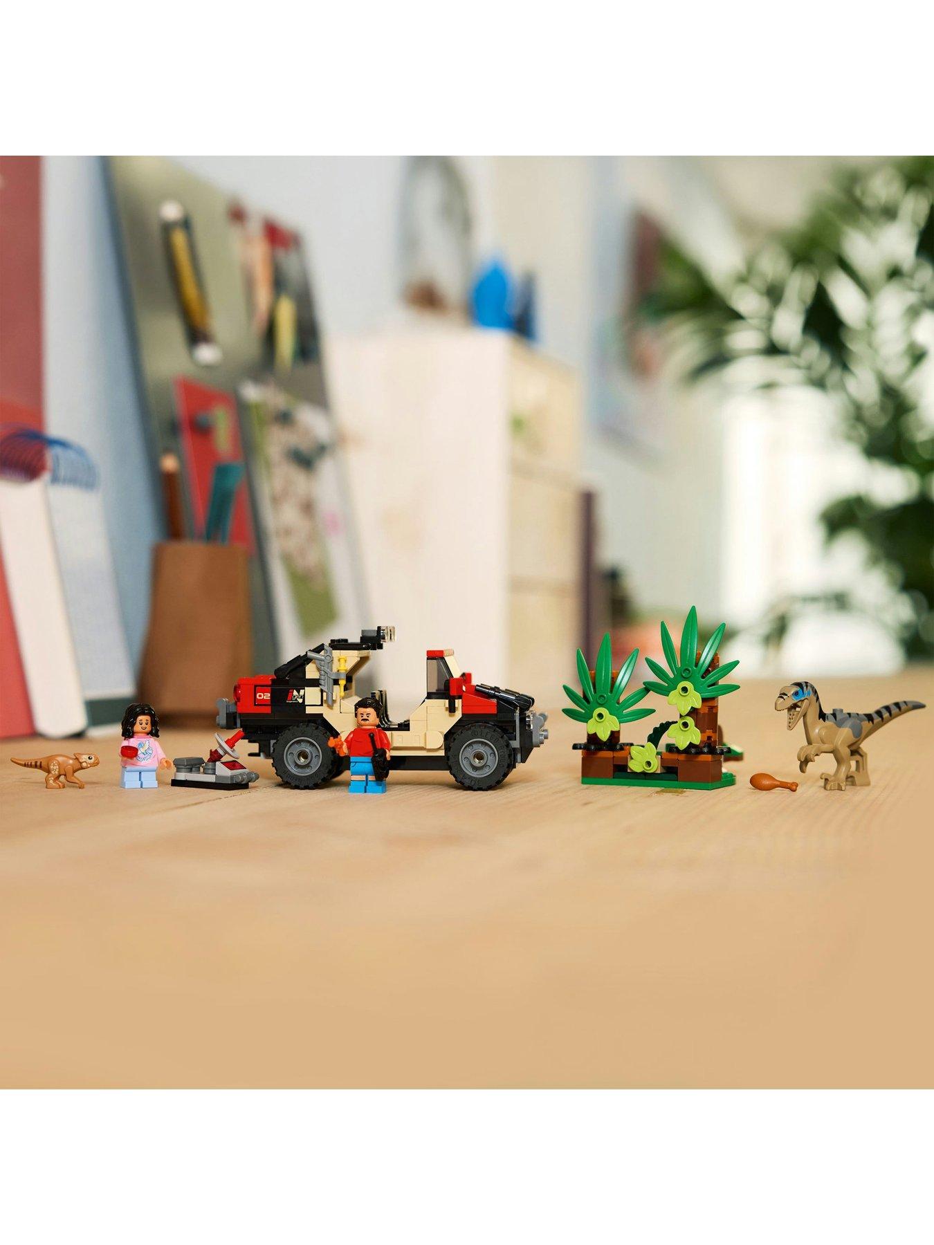 Image 5 of 8 of LEGO Jurassic World Raptor Off-Road Escape Toy 76972