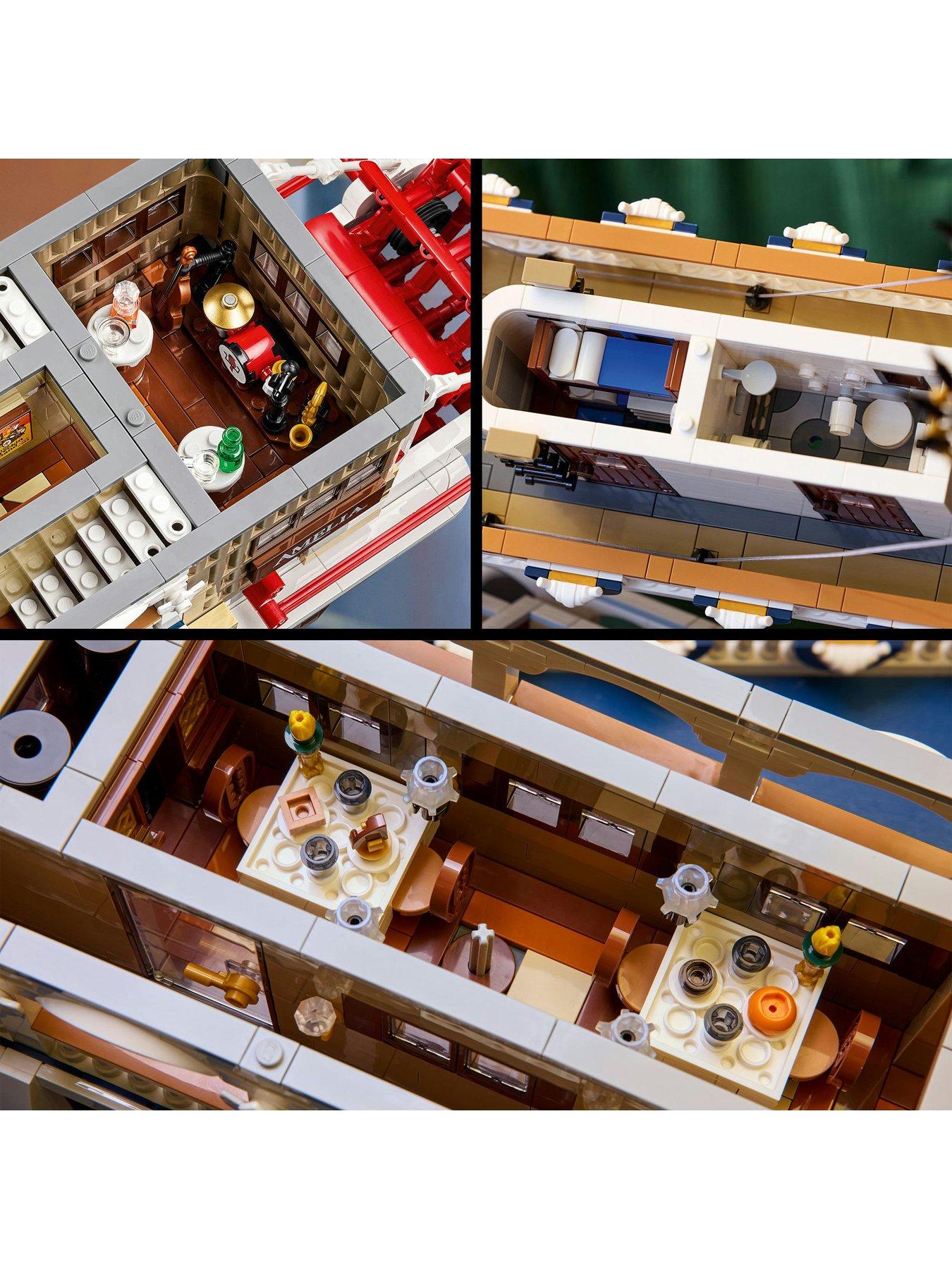 Image 5 of 8 of LEGO Ideas River Steamboat 21356 (4090 Pieces)