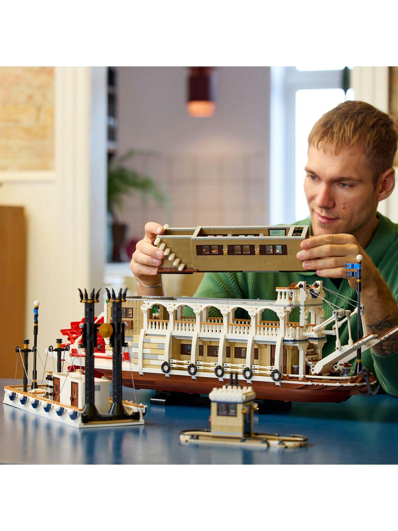 Image 6 of 8 of LEGO Ideas River Steamboat 21356 (4090 Pieces)