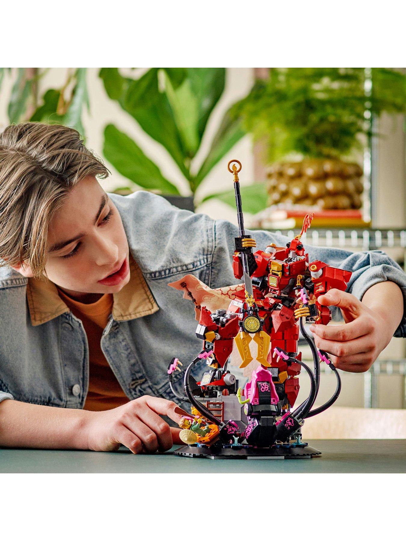 Image 6 of 8 of LEGO Ninjago The Fire Knight Mech Building Set 71846