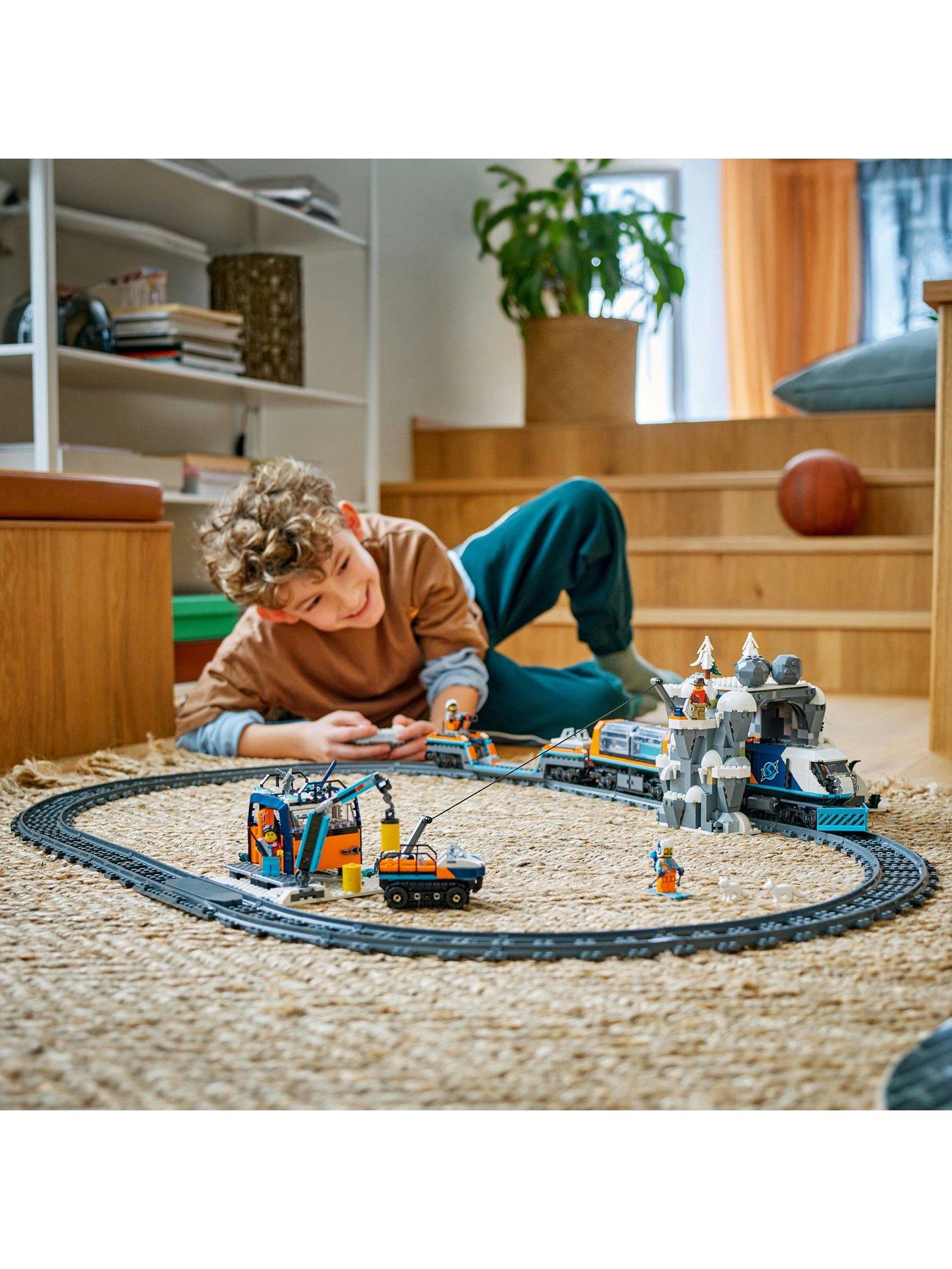  image of lego-city-explorersrsquo-arctic-polar-express-train-60470