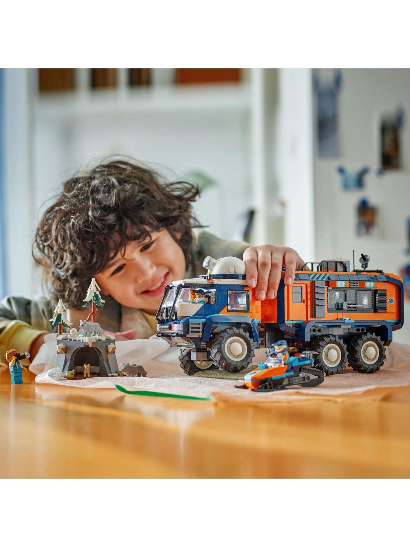  image of lego-city-city-arctic-explorer-science-lab-truck-60471