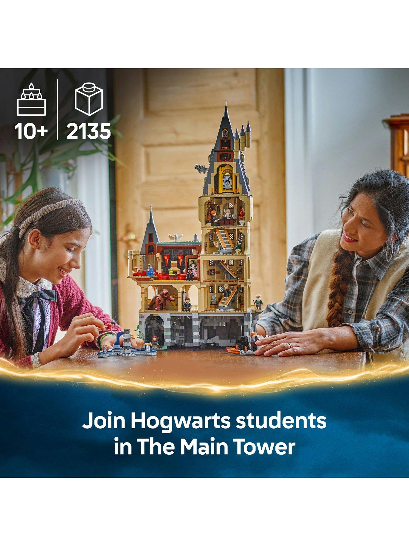 stillFront image of lego-harry-potter-hogwarts-castle-the-main-tower-76454