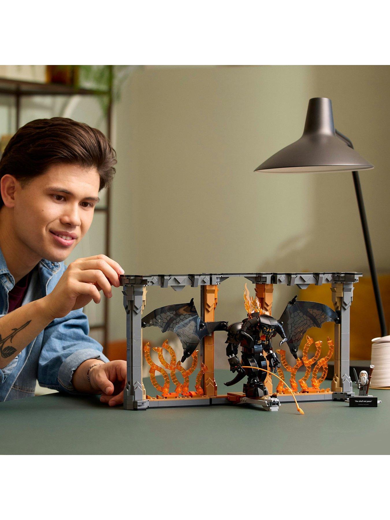  image of lego-icons-the-lord-of-the-rings-balrog-book-nook-10367