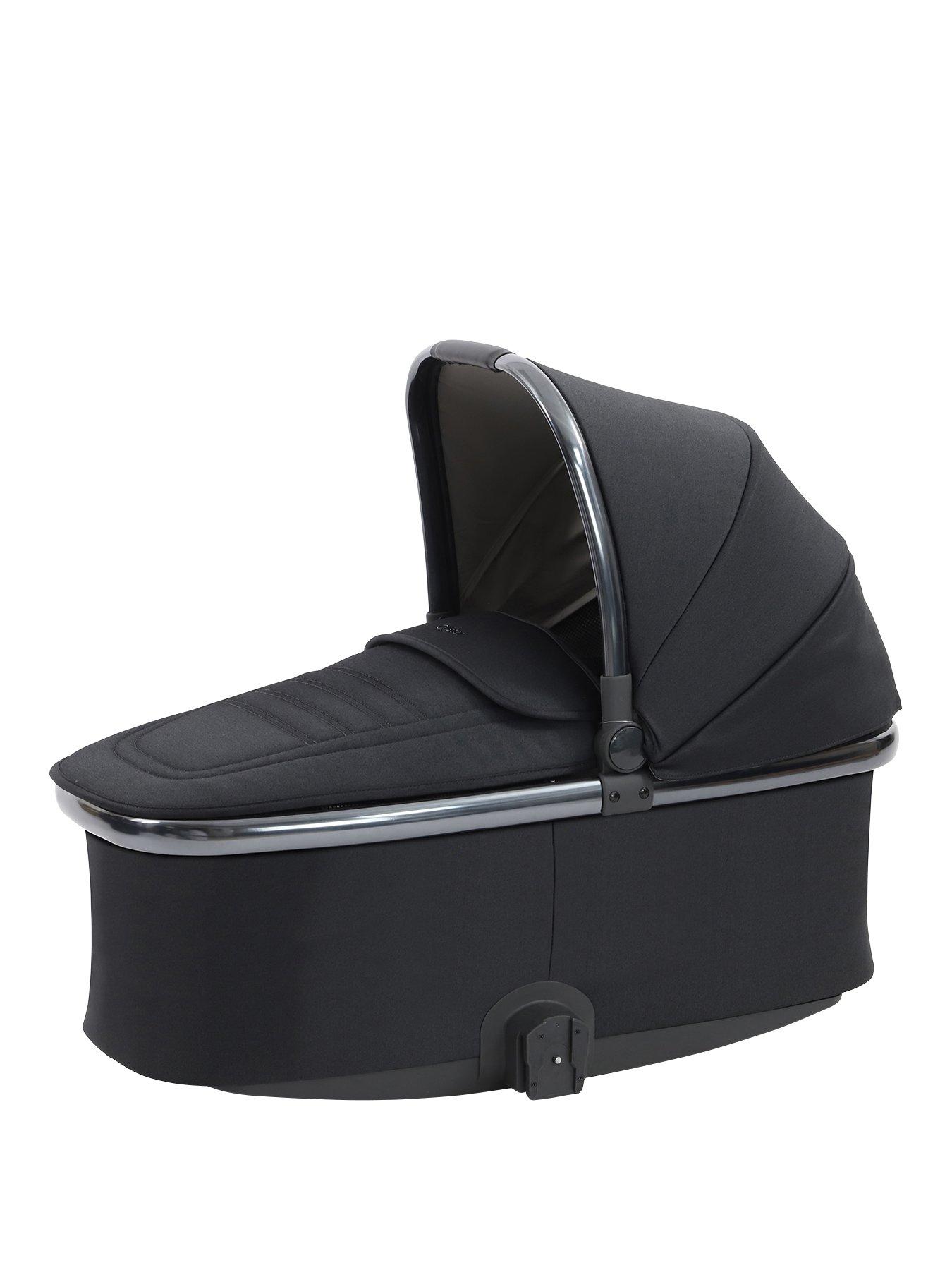  image of oyster-4-luxury-pushchair-bundle-carbonite