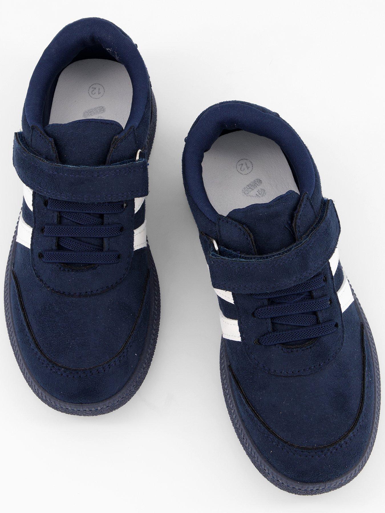 Image 3 of 7 of V by Very Retro Trainer