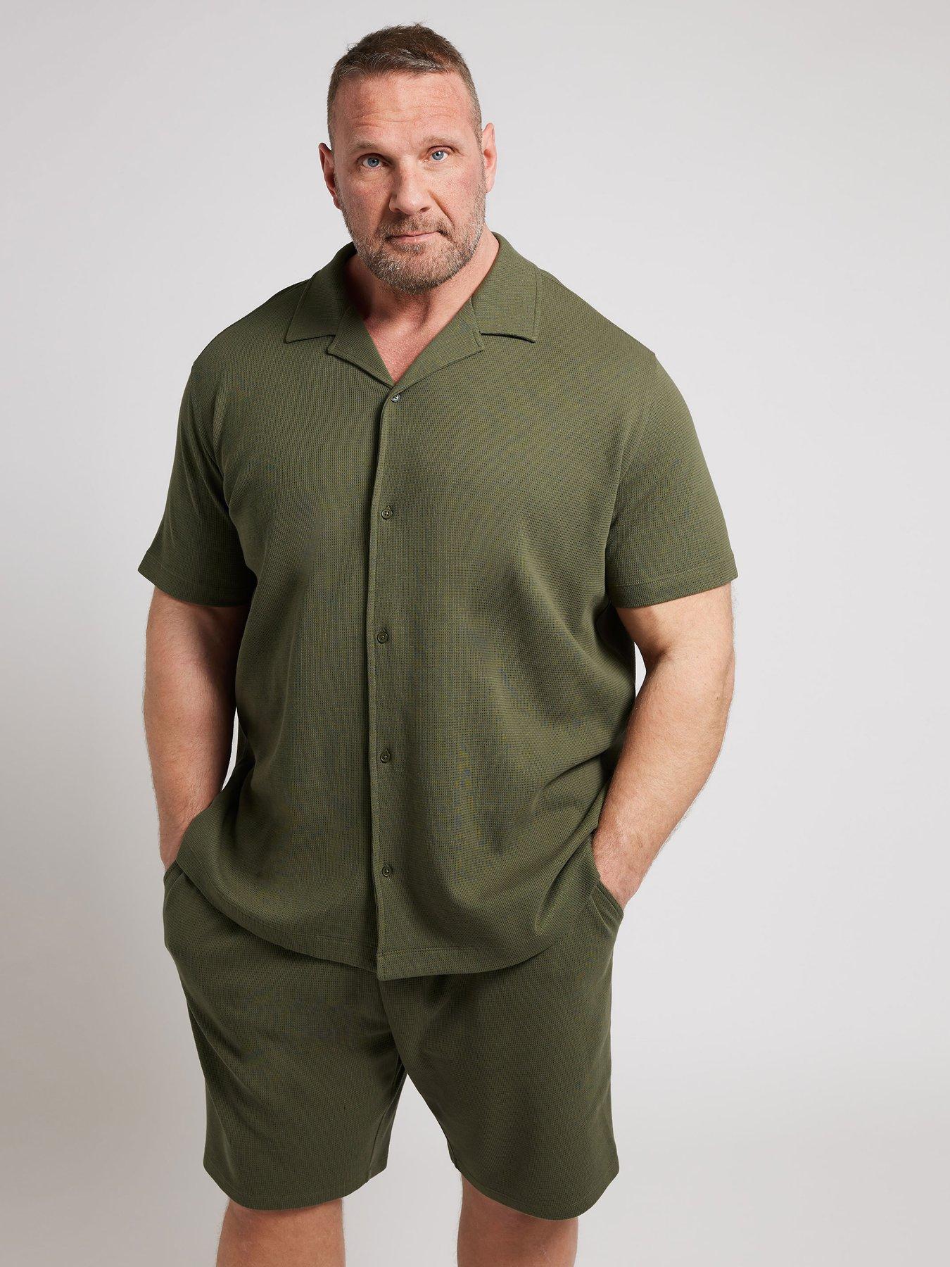  image of badrhino-textured-short-sleeve-polo-shirt-green