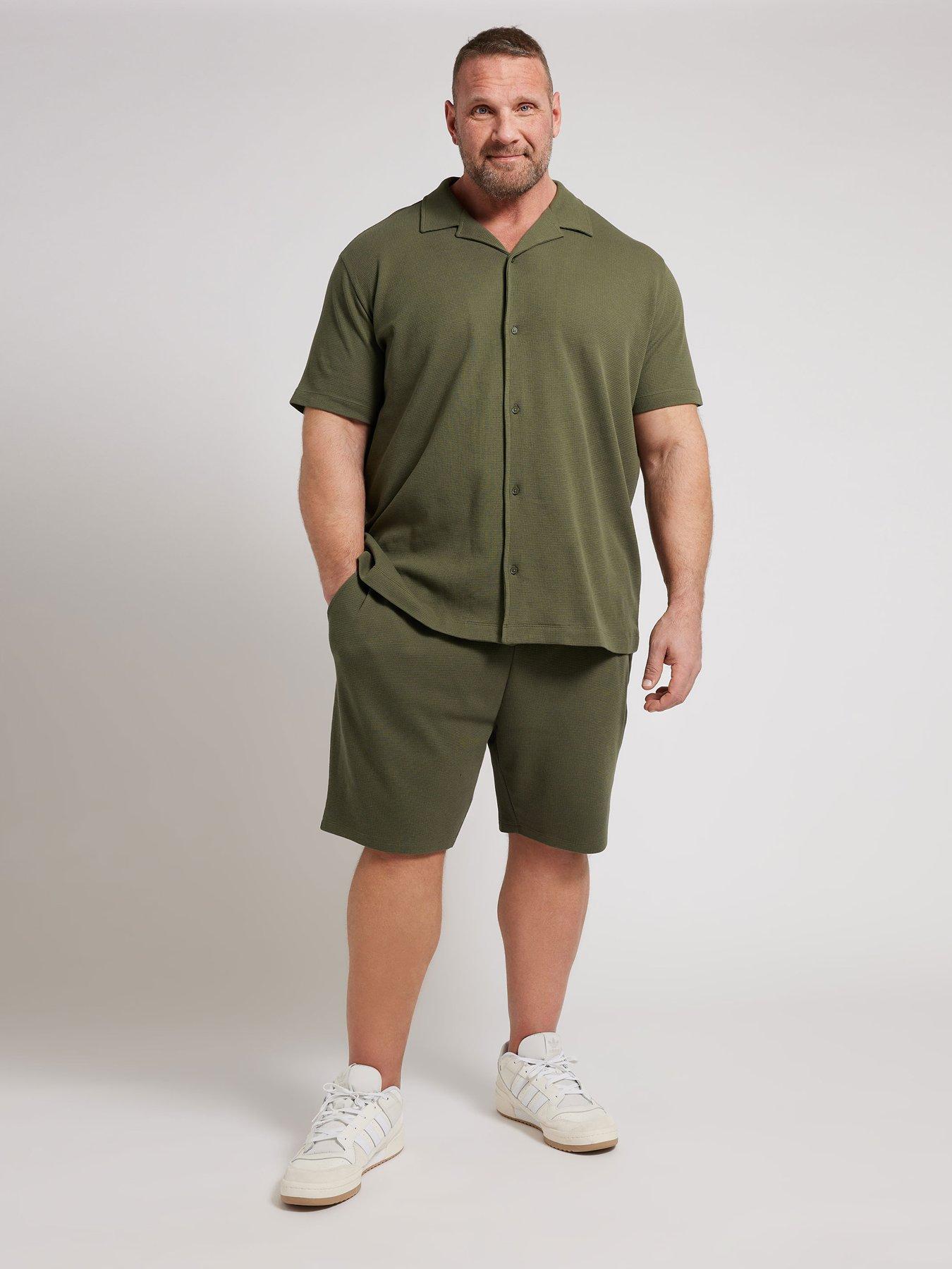  image of badrhino-textured-short-sleeve-polo-shirt-green