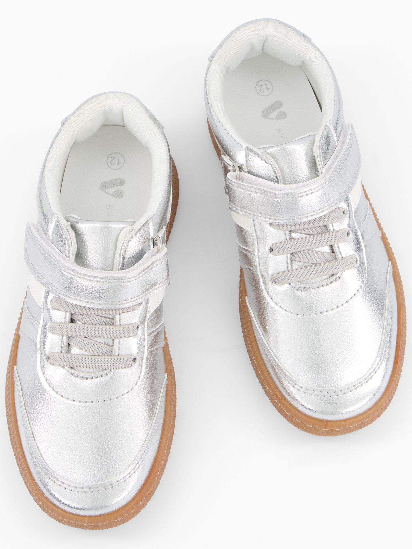 image of the-very-collection-girls-retro-trainer-silver