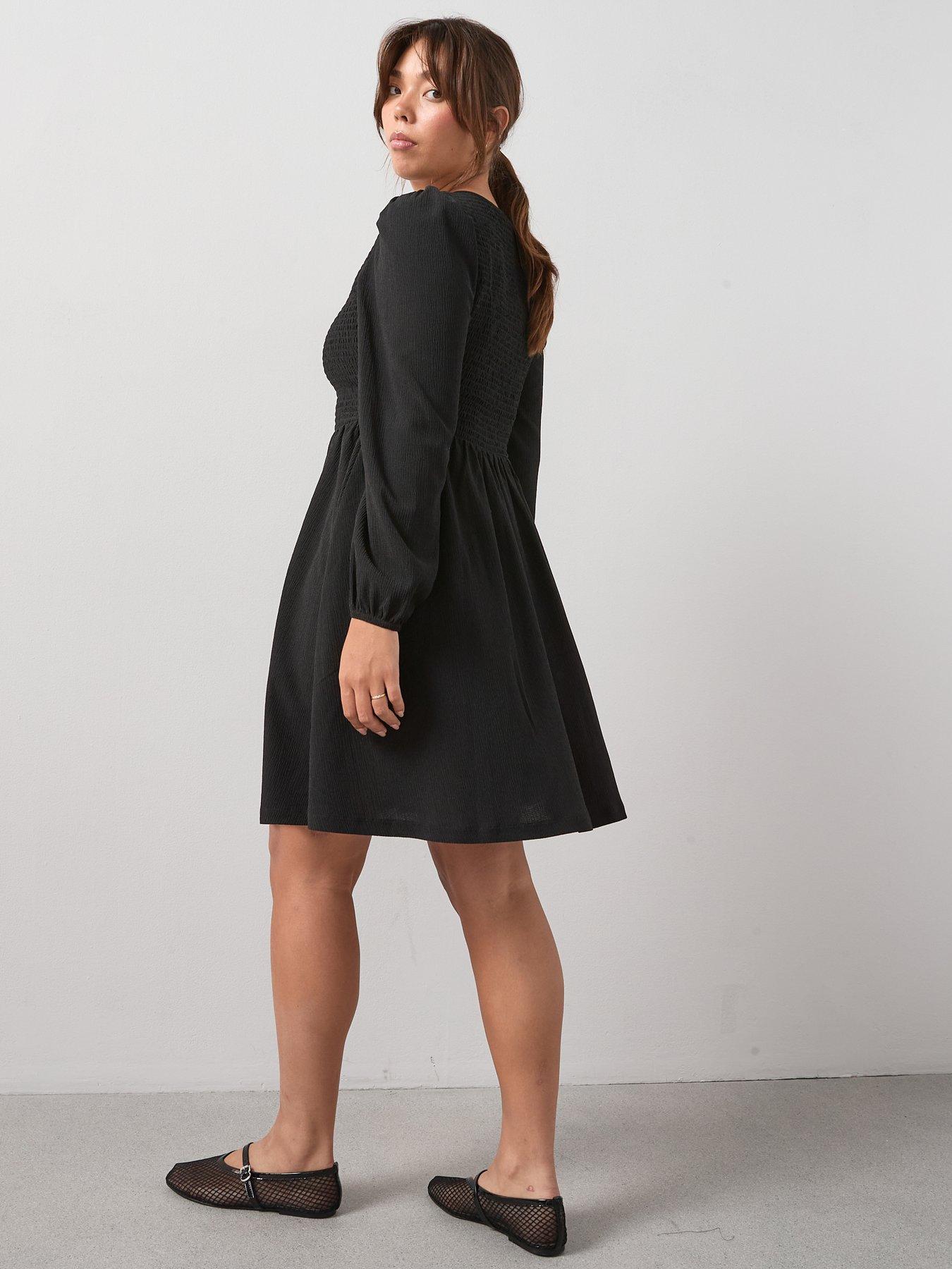 Image 2 of 6 of V by Very Curve Stretch Crinkle Mini Dress - Black