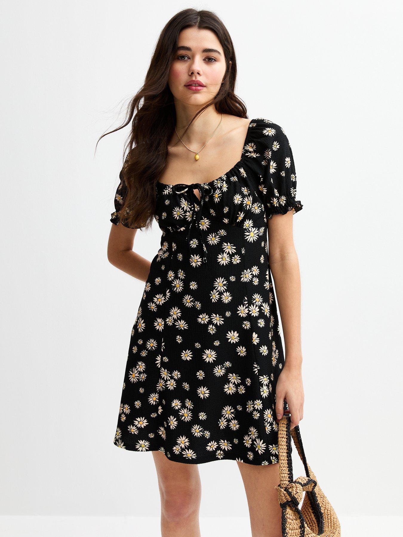 new-look-black-textured-daisy-print-milkmaid-mini-dress