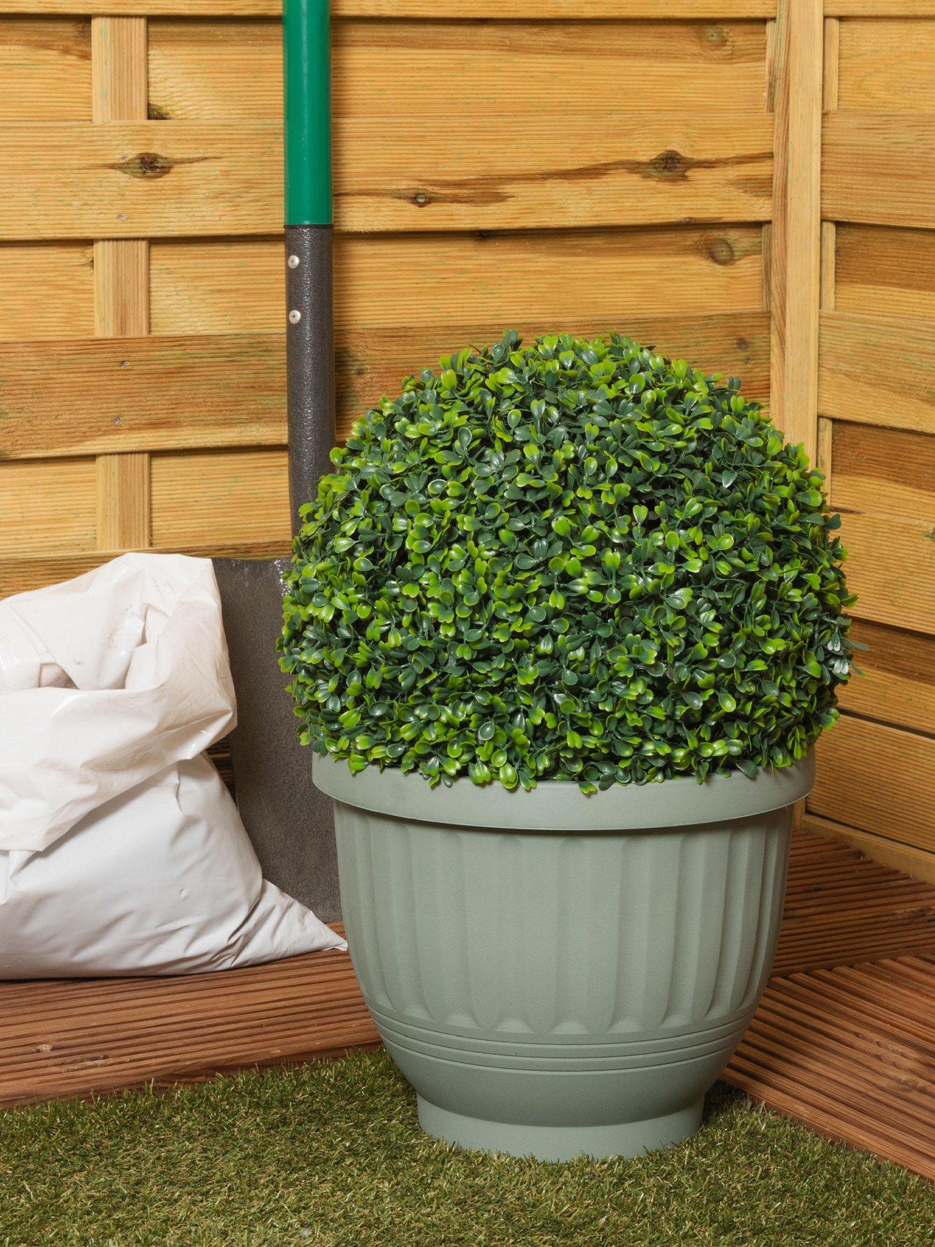 undefined H180 Etruscan 30.5cm Round Planter - set of 4