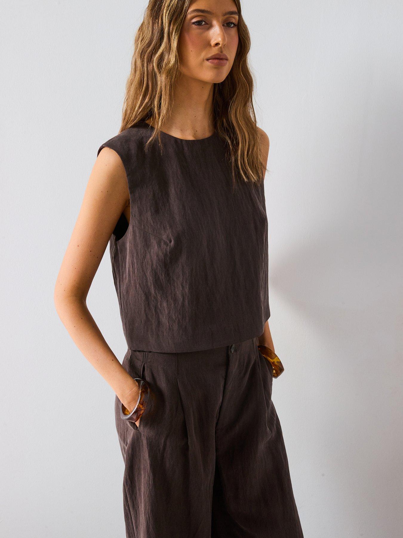  image of mango-straight-lyocell-trousers-with-pleats-brown