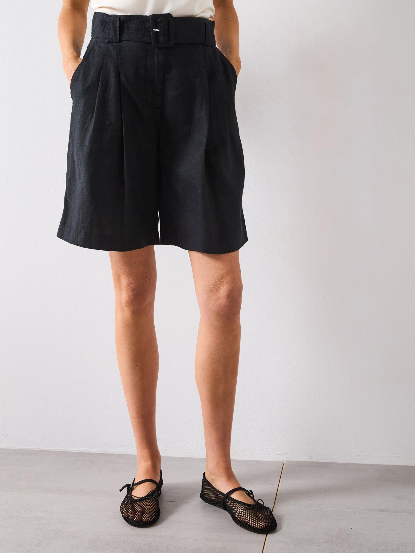 undefined Belt Linen-Blend Bermuda Shorts - Black