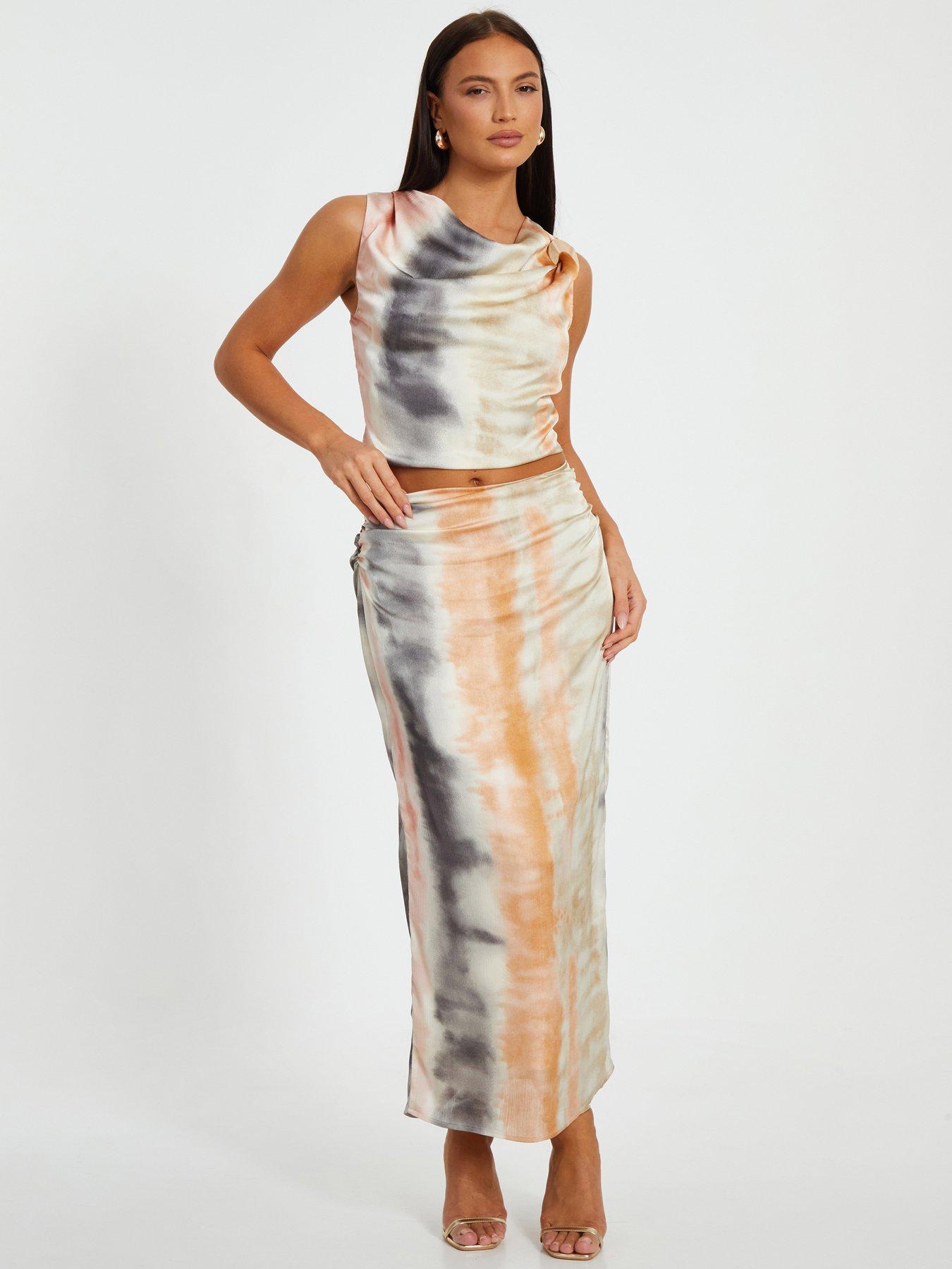 quiz-satin-marble-print-maxi-skirt