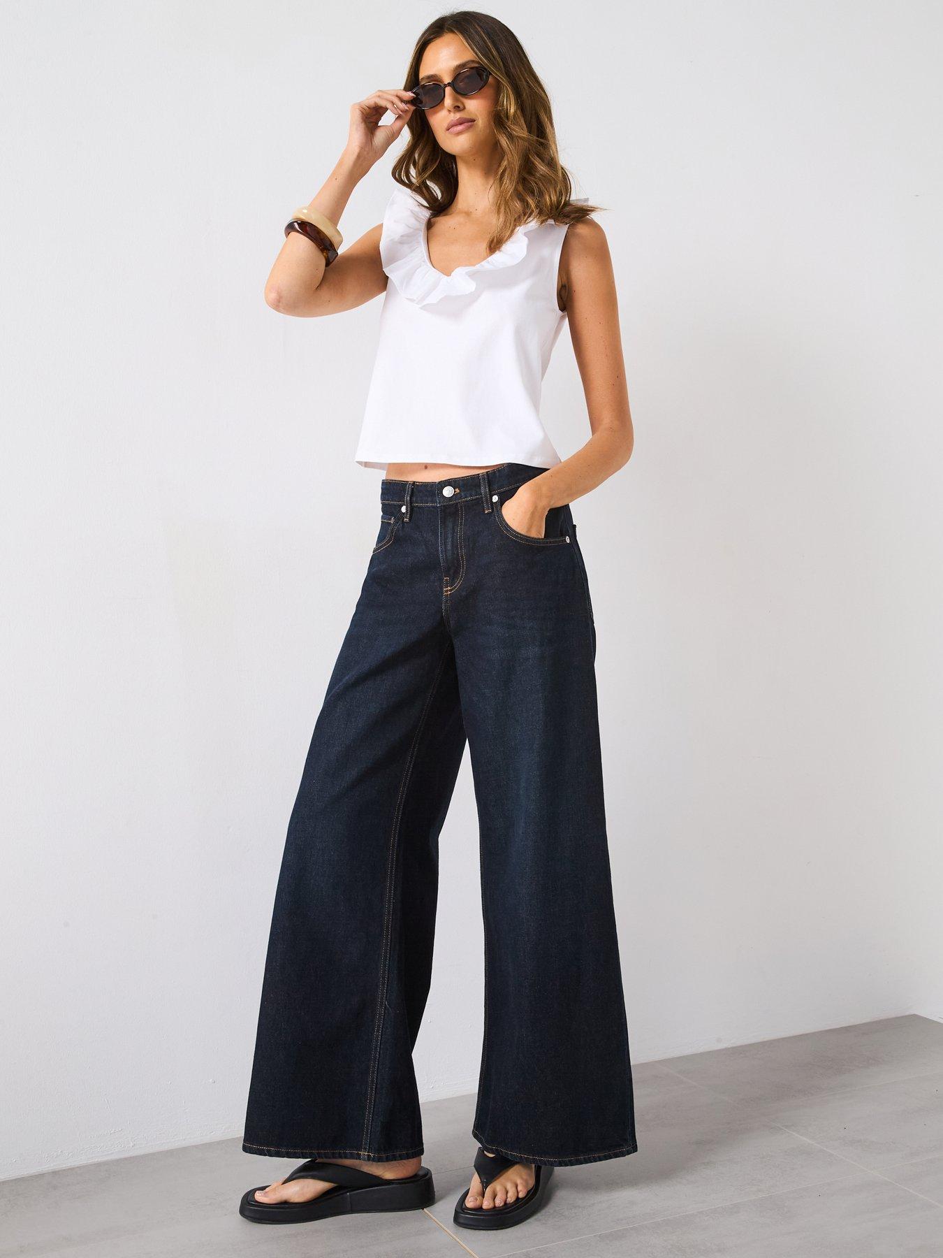  image of mango-cotton-top-with-ruffles-white