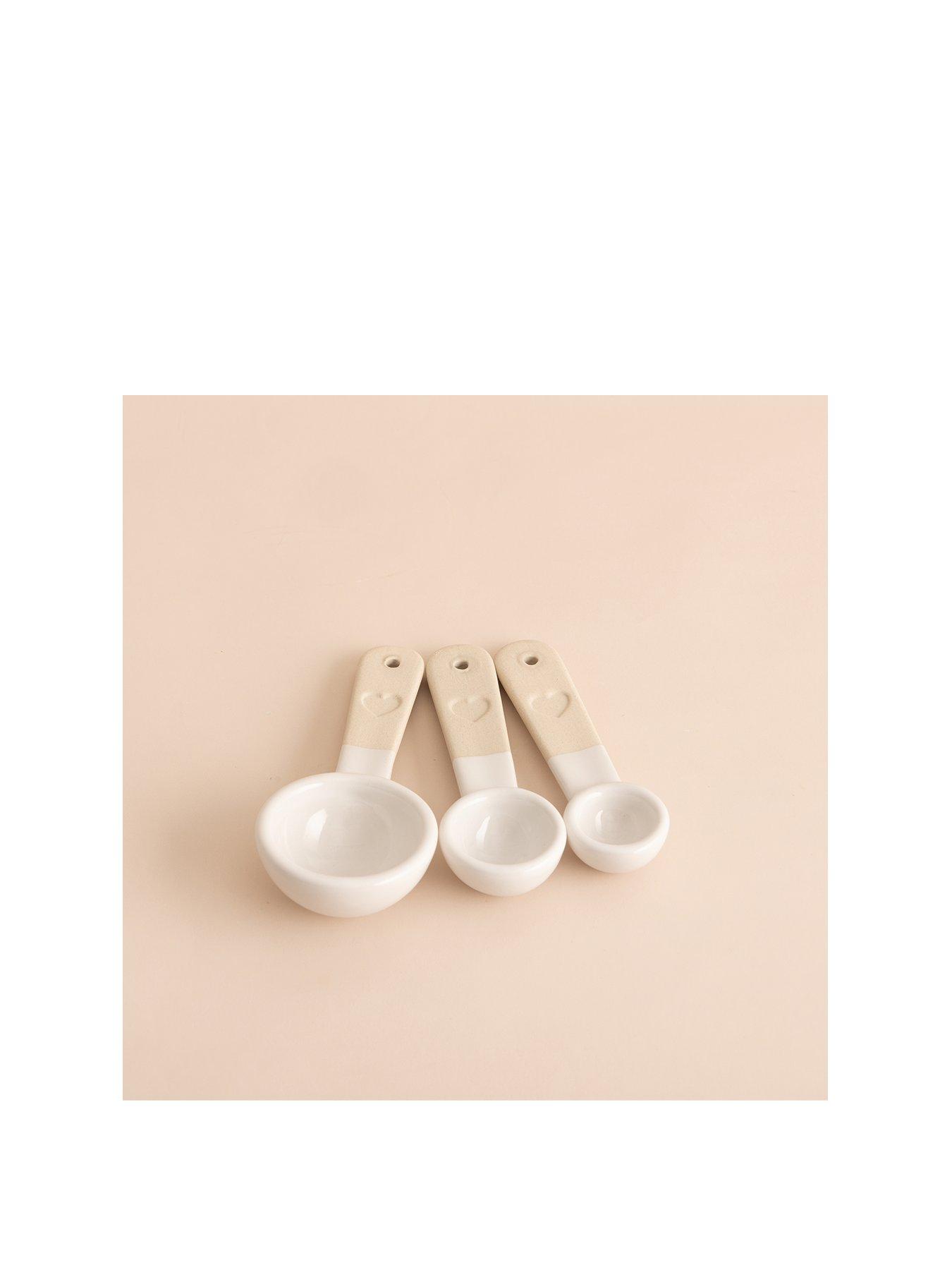 Image 2 of 7 of Mason Cash Rustic Charm 6-Piece Measuring Set
