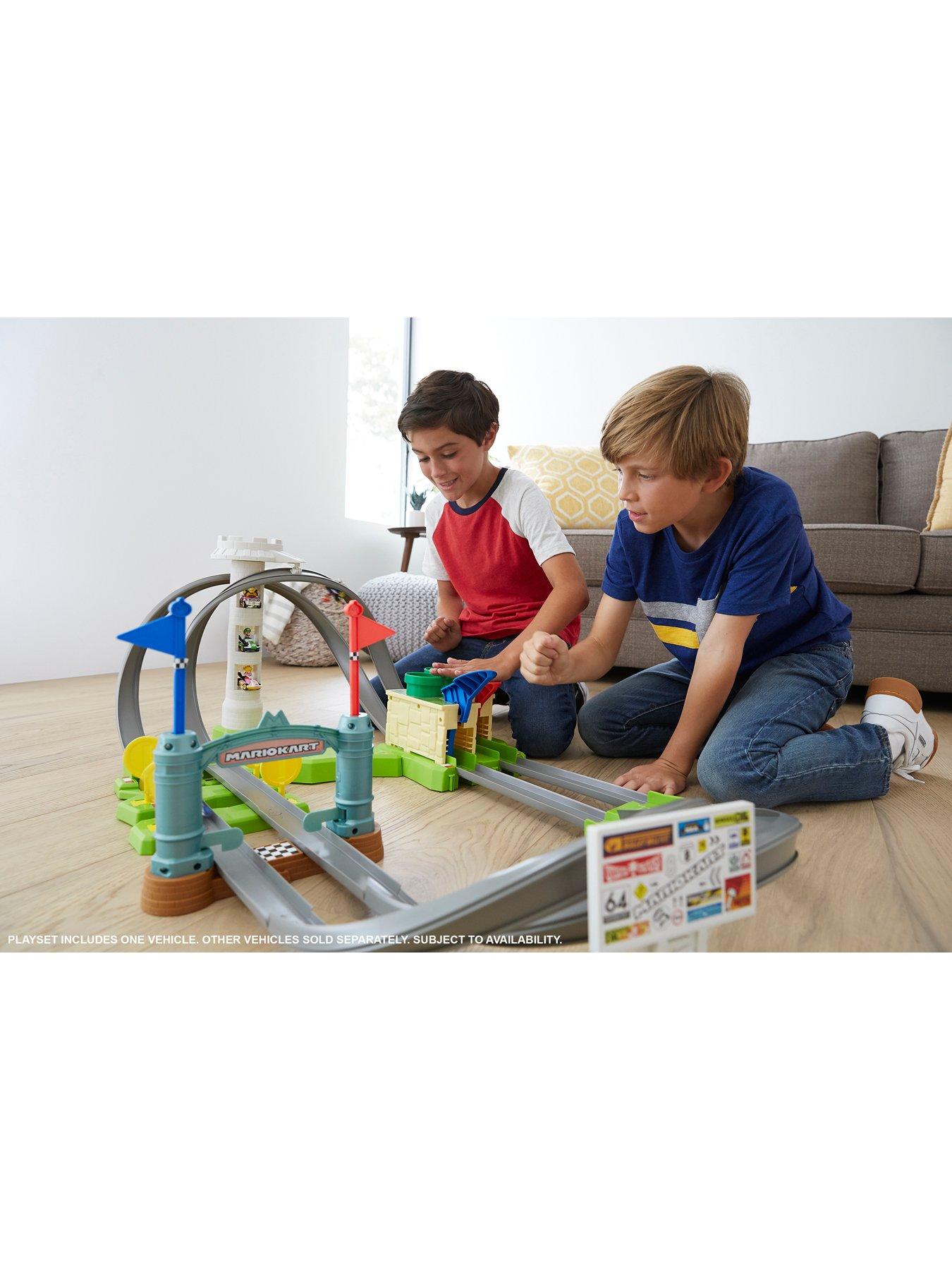 Image 3 of 7 of Hot Wheels Mario Kart Circuit Lite Track Set