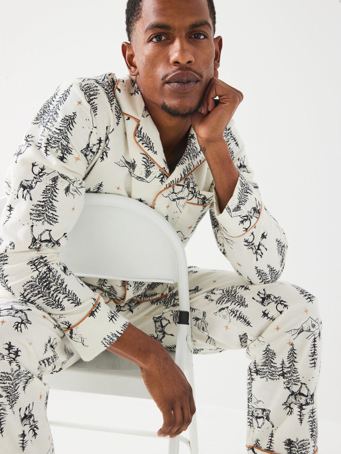 Image 5 of 7 of The Very Collection Mens Family Christmas Pj Winter Wonderland Woven Revere Set - Cream