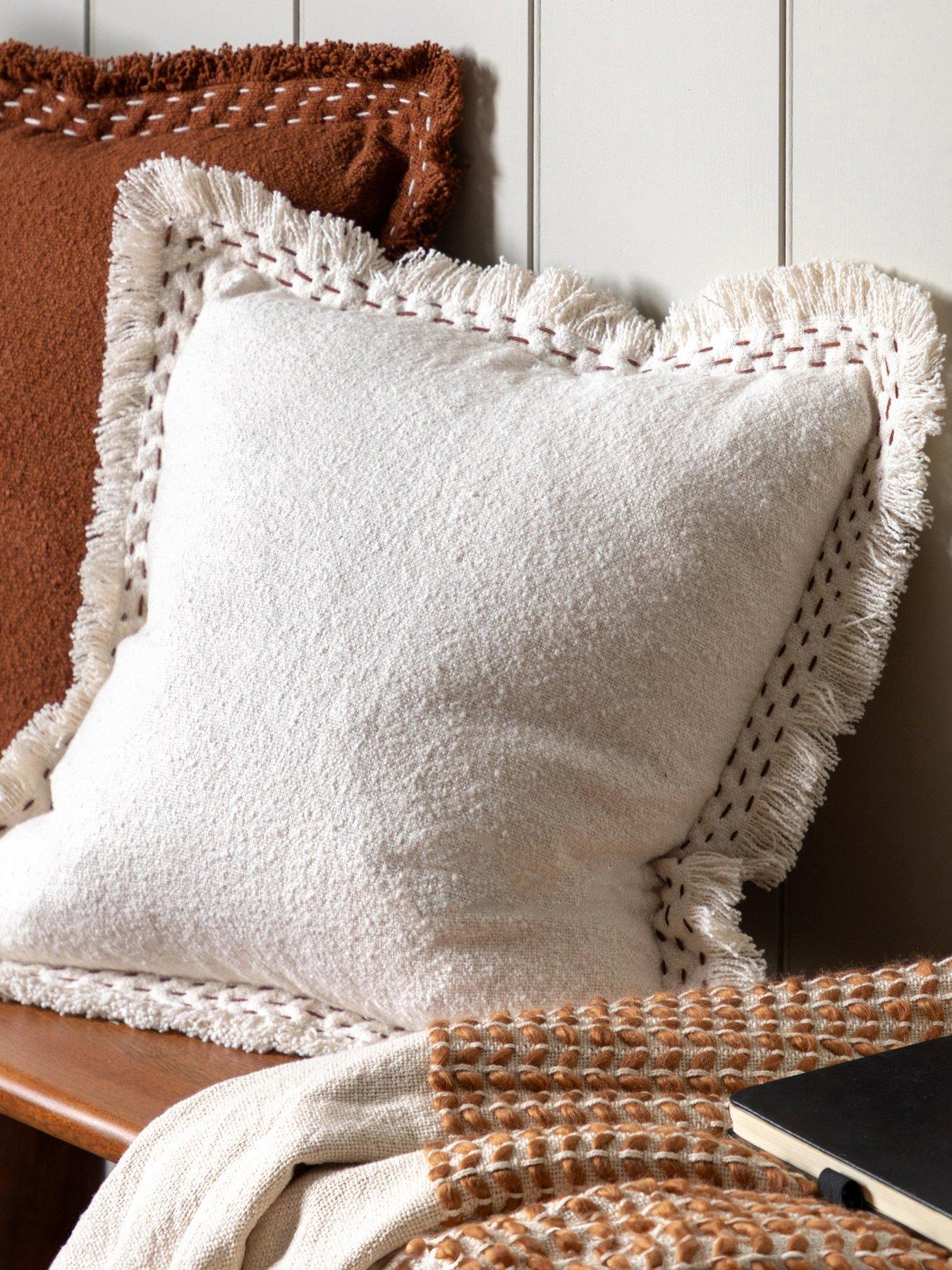 gallery-harmony-cushion-ivory