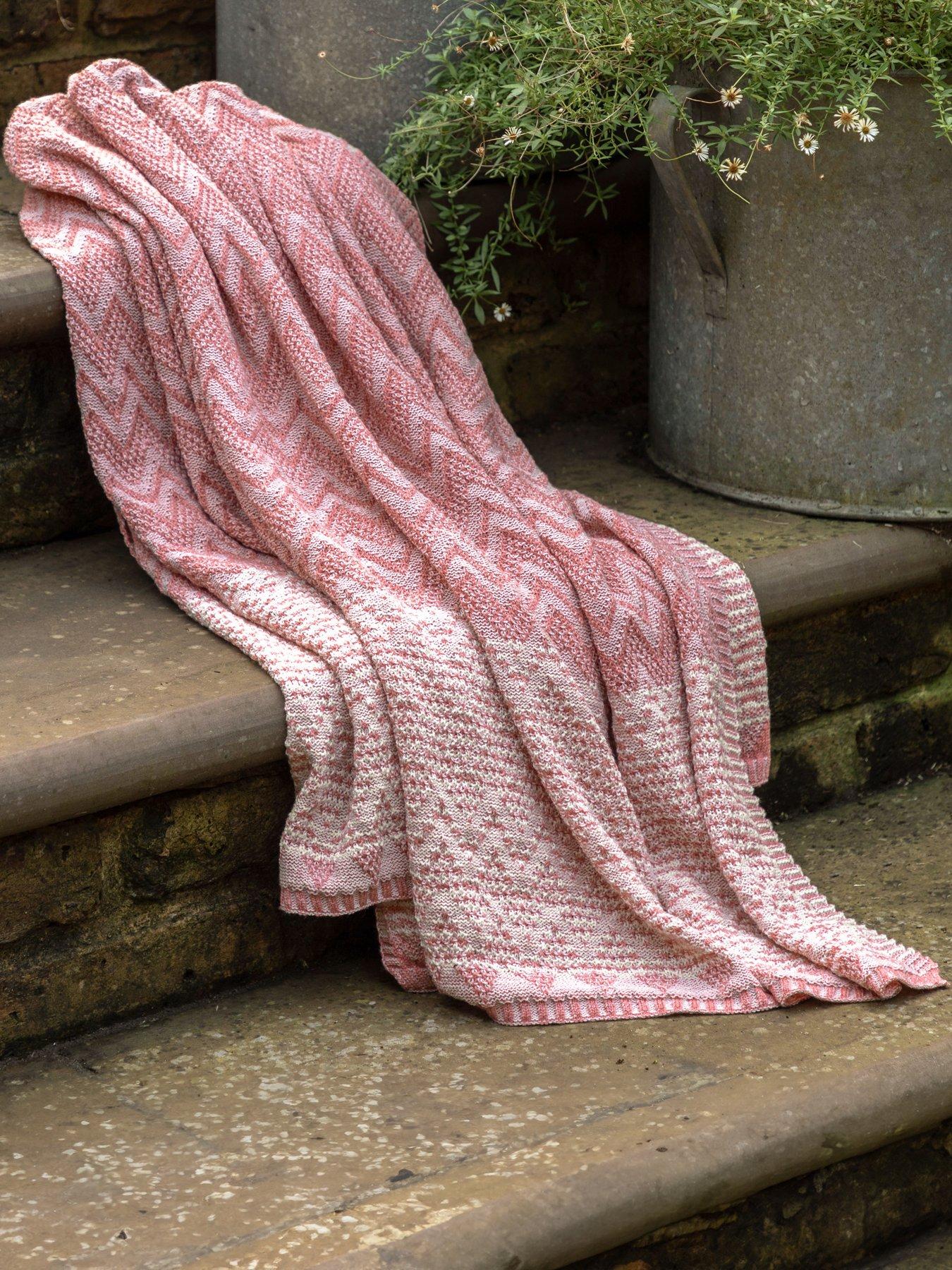 gallery-nalu-knitted-herringbone-throw-apricotnbsp