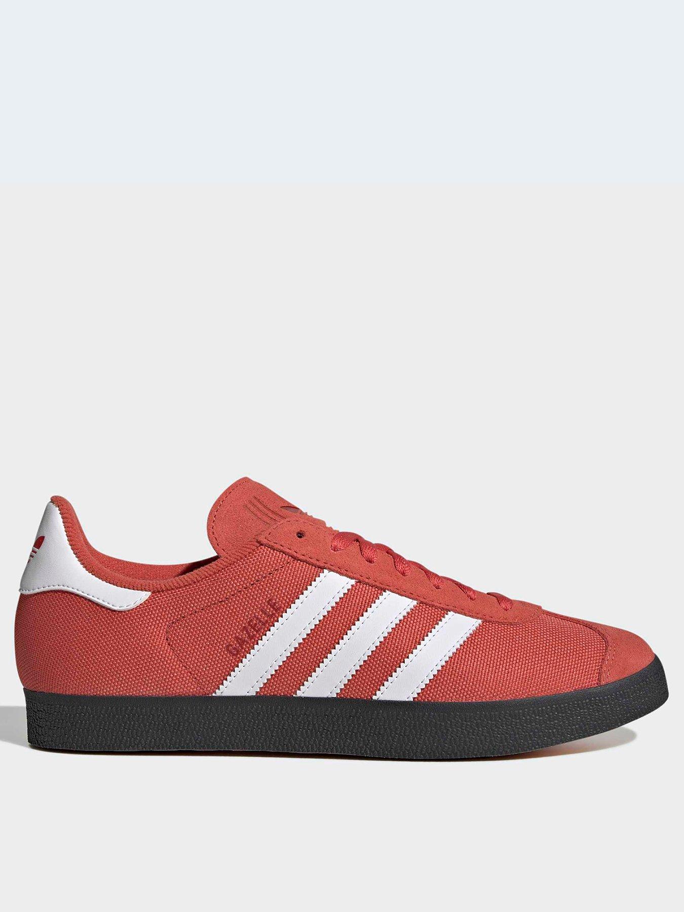 undefined Men's Gazelle Trainers - Red