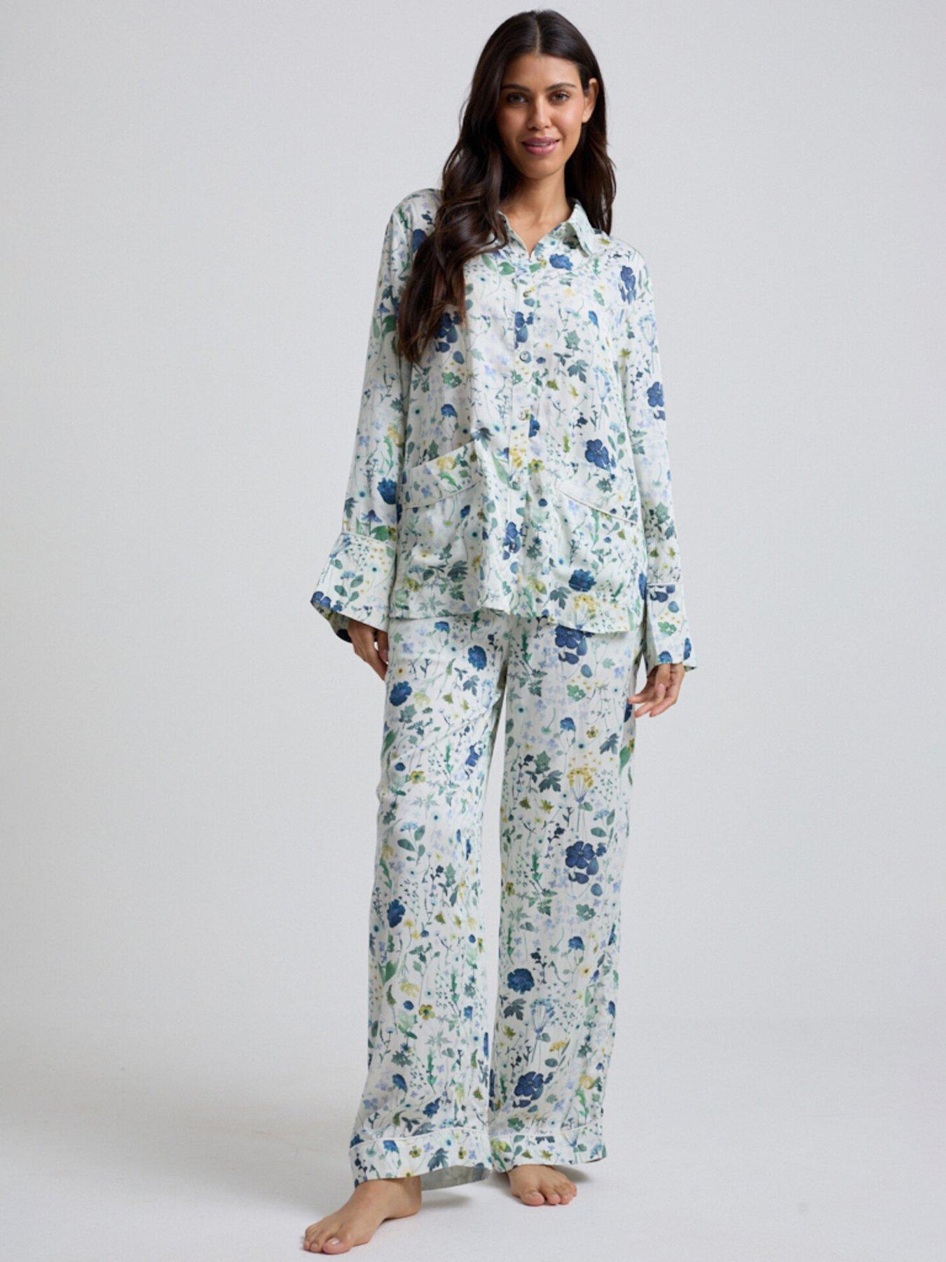 undefined Evie Floral Print Long Pyjama Set - Cream - White