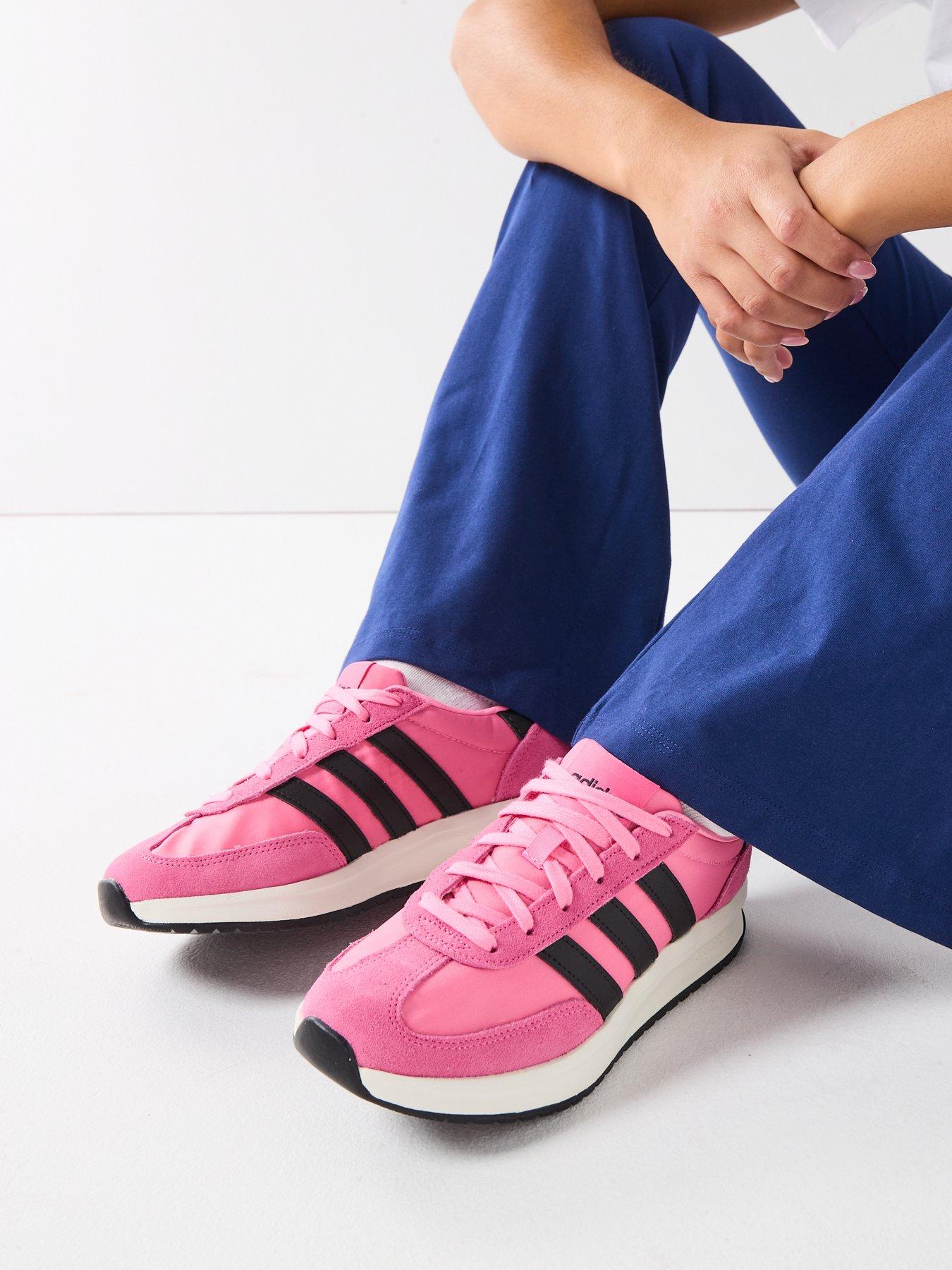 undefined Women's Run 70S Trainers - Pink
