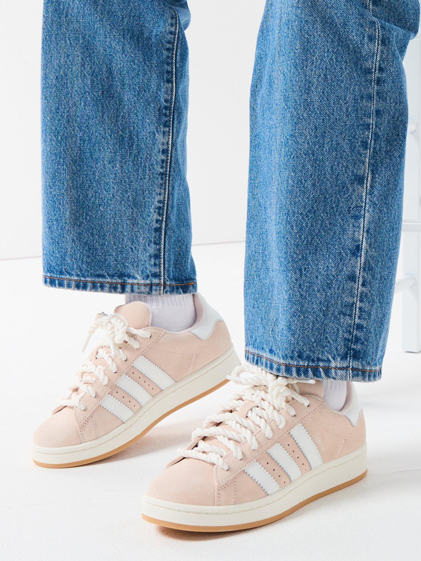 undefined Women's Campus 00s Trainers - Light Pink