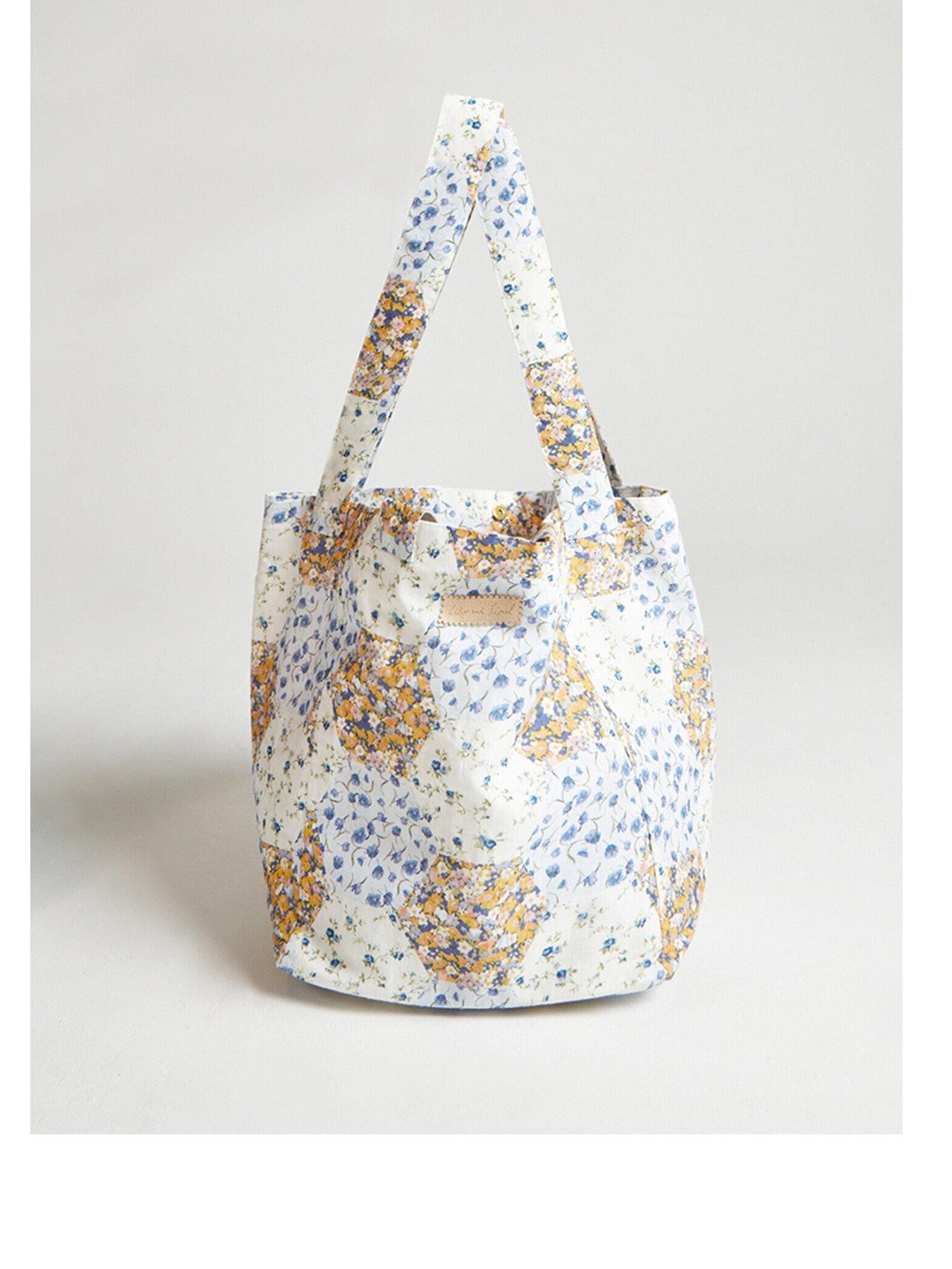  image of lily-lionel-tara-tote-bag-multi