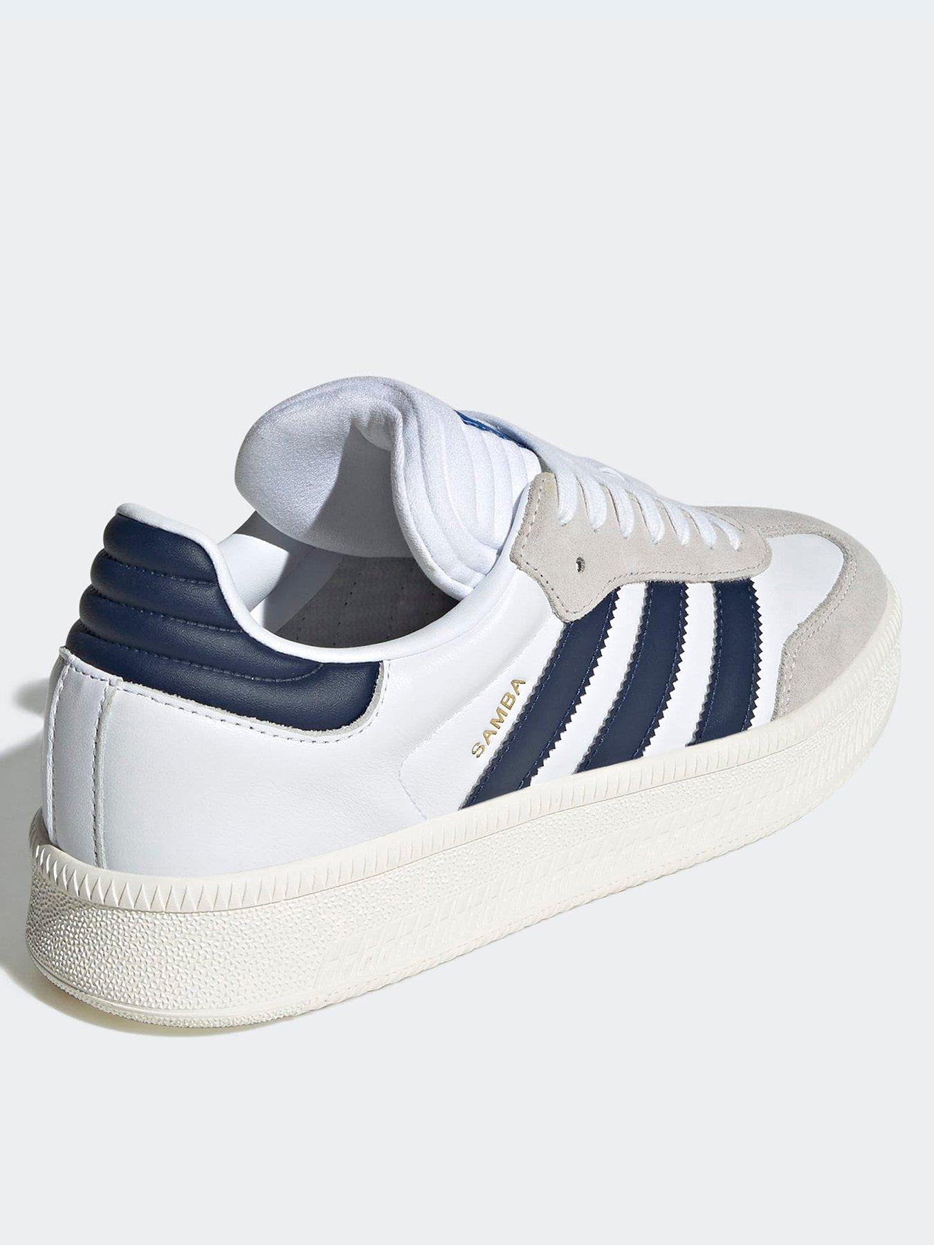 Image 3 of 7 of adidas Originals Men's Samba Xlg Trainers - White