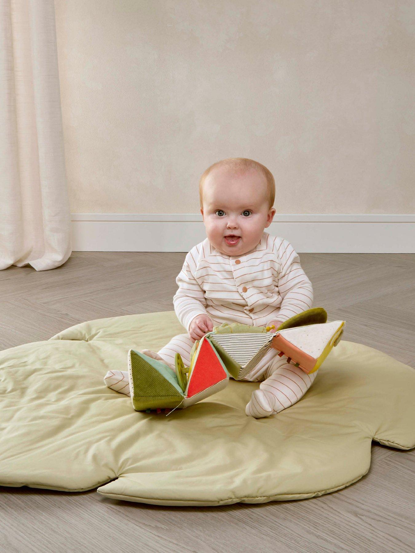 Image 5 of 7 of Mamas & Papas Born to be Wild Activity Folding Cube