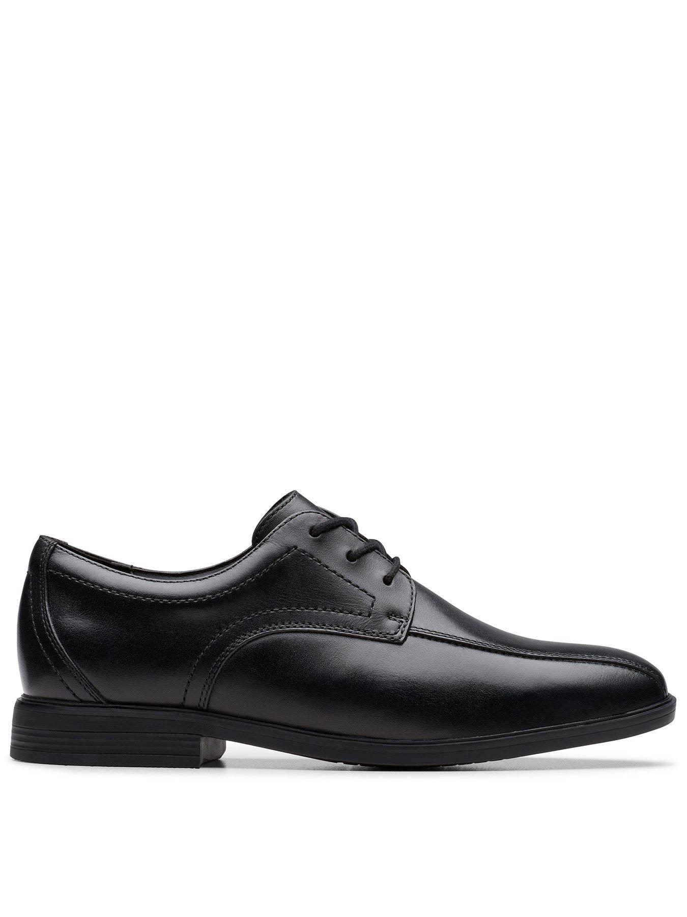 Clarks Older Jonwin Loop Leather Shoe - Black