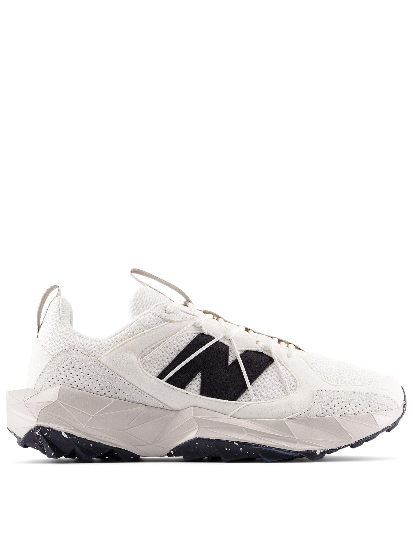 undefined Mens Trail Running Tektrel Trainers - White