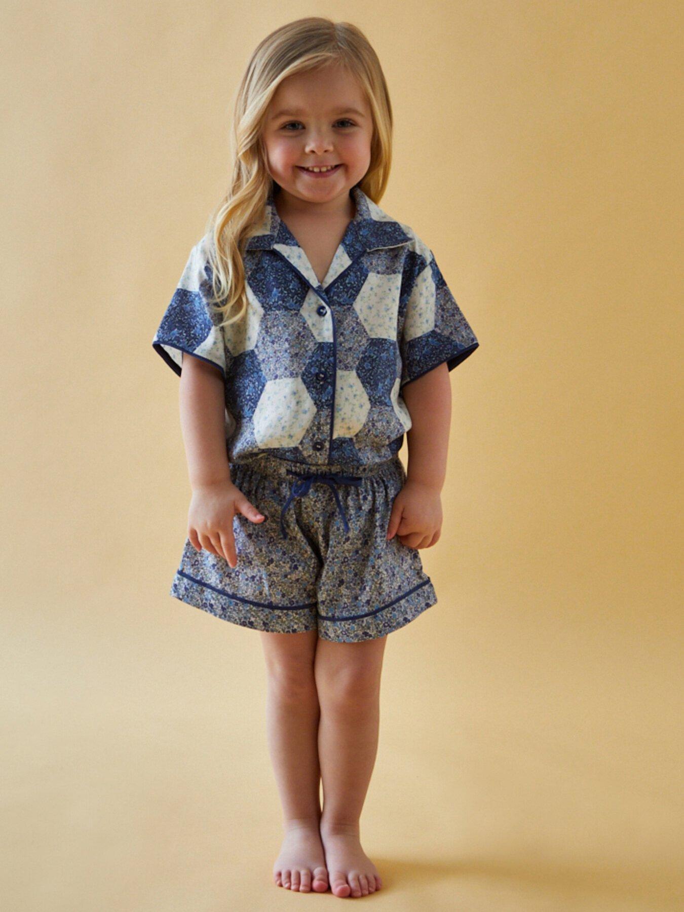 lily-lionel-girls-keira-short-sleeve-aster-patchwork-print-pyjama-set-blue