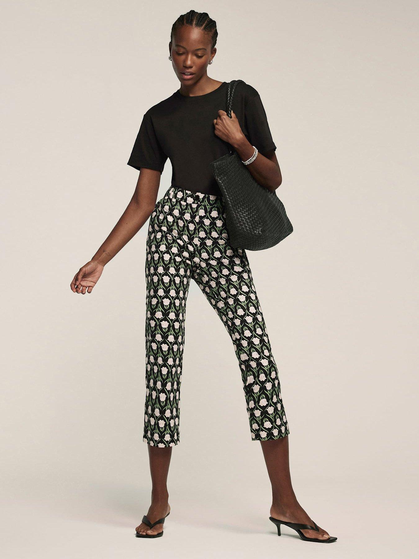 mint-velvet-floral-print-capri-trousers-black